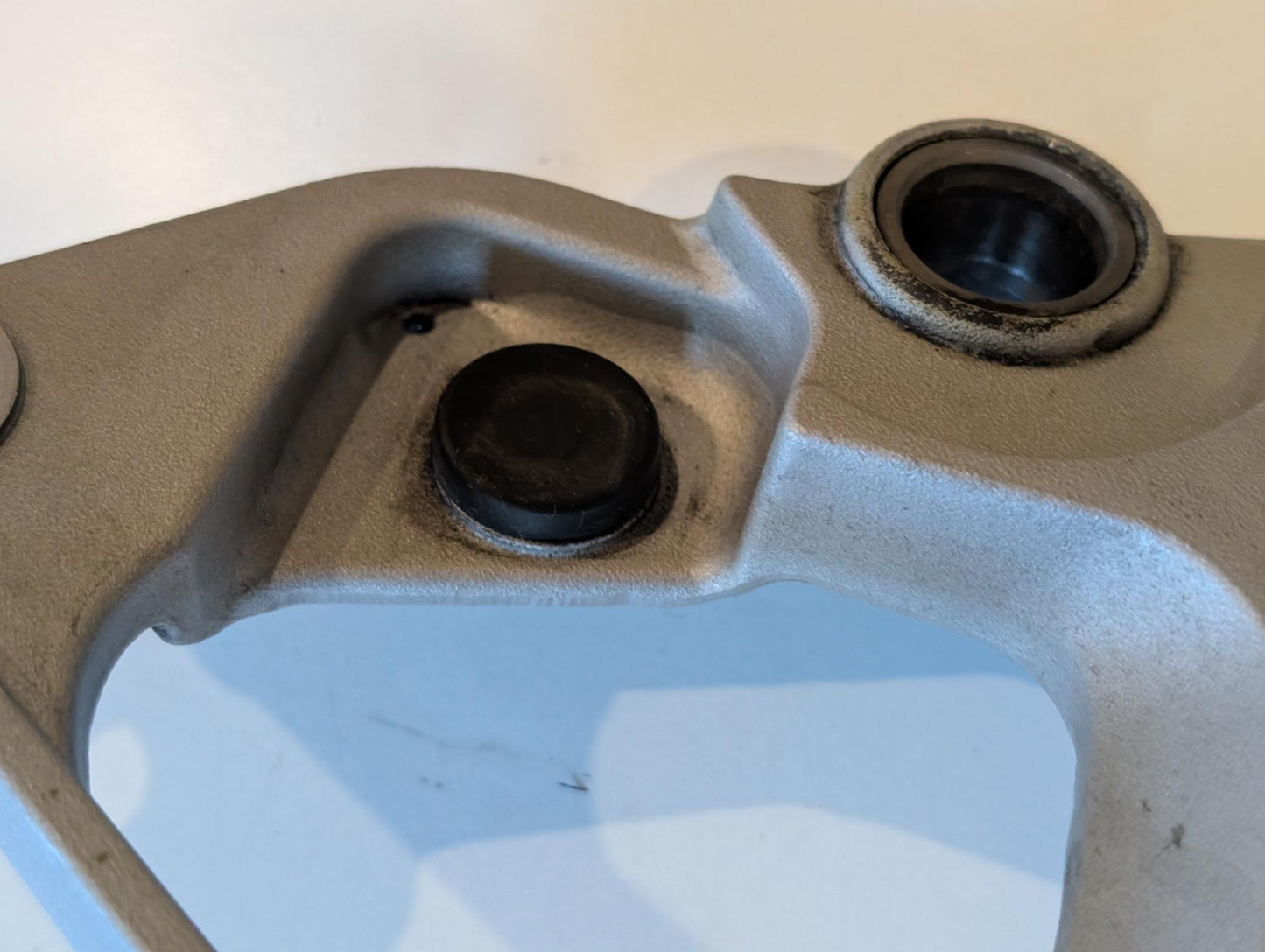 Yamaha GTS1000A 4BH Konsole Auspuff Fussraste Koffer rechts 4BH-27443-00 gebraucht