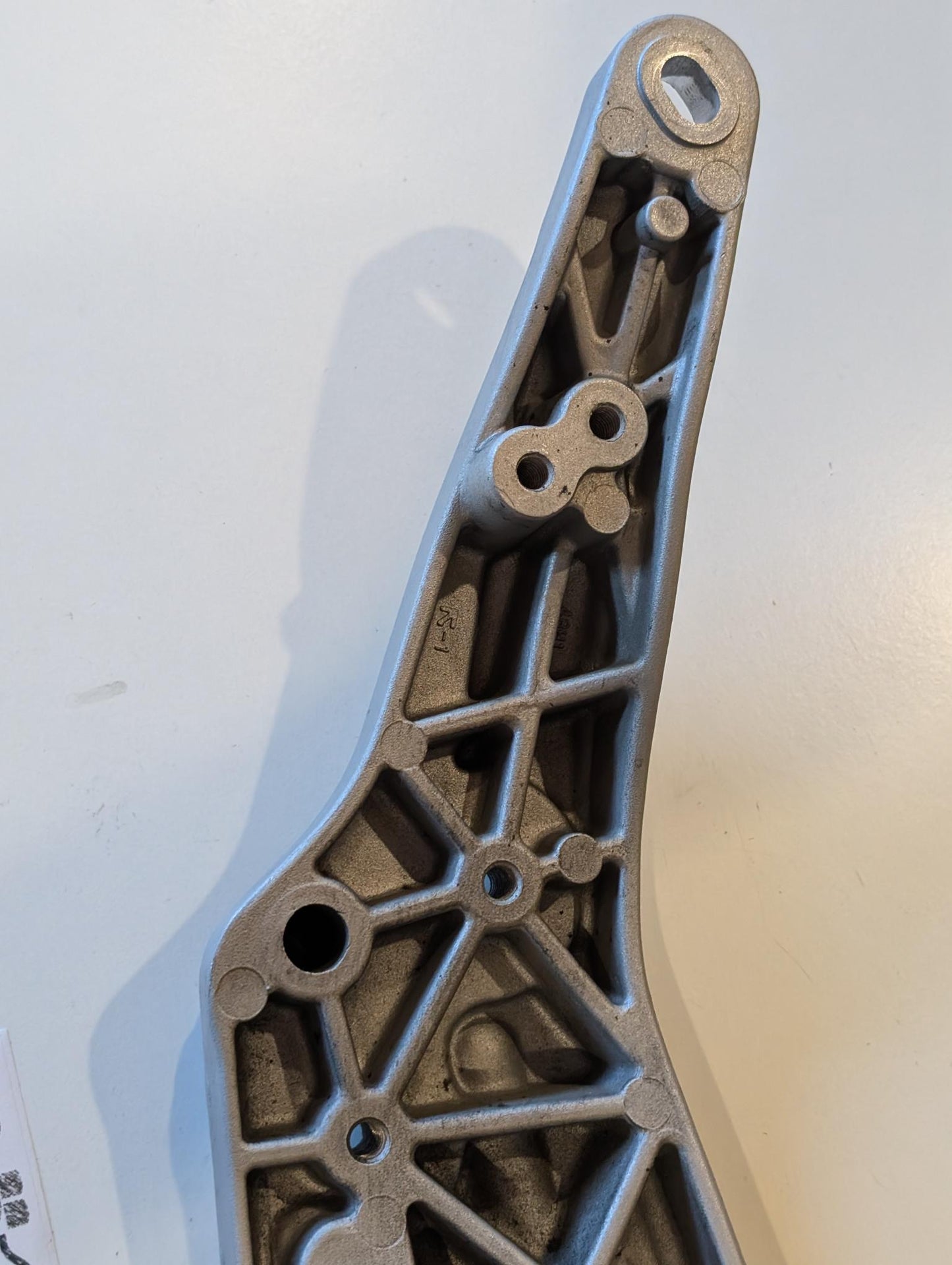 Yamaha GTS1000A 4BH Konsole Auspuff Fussraste Koffer links 4BH-27442-00 gebraucht