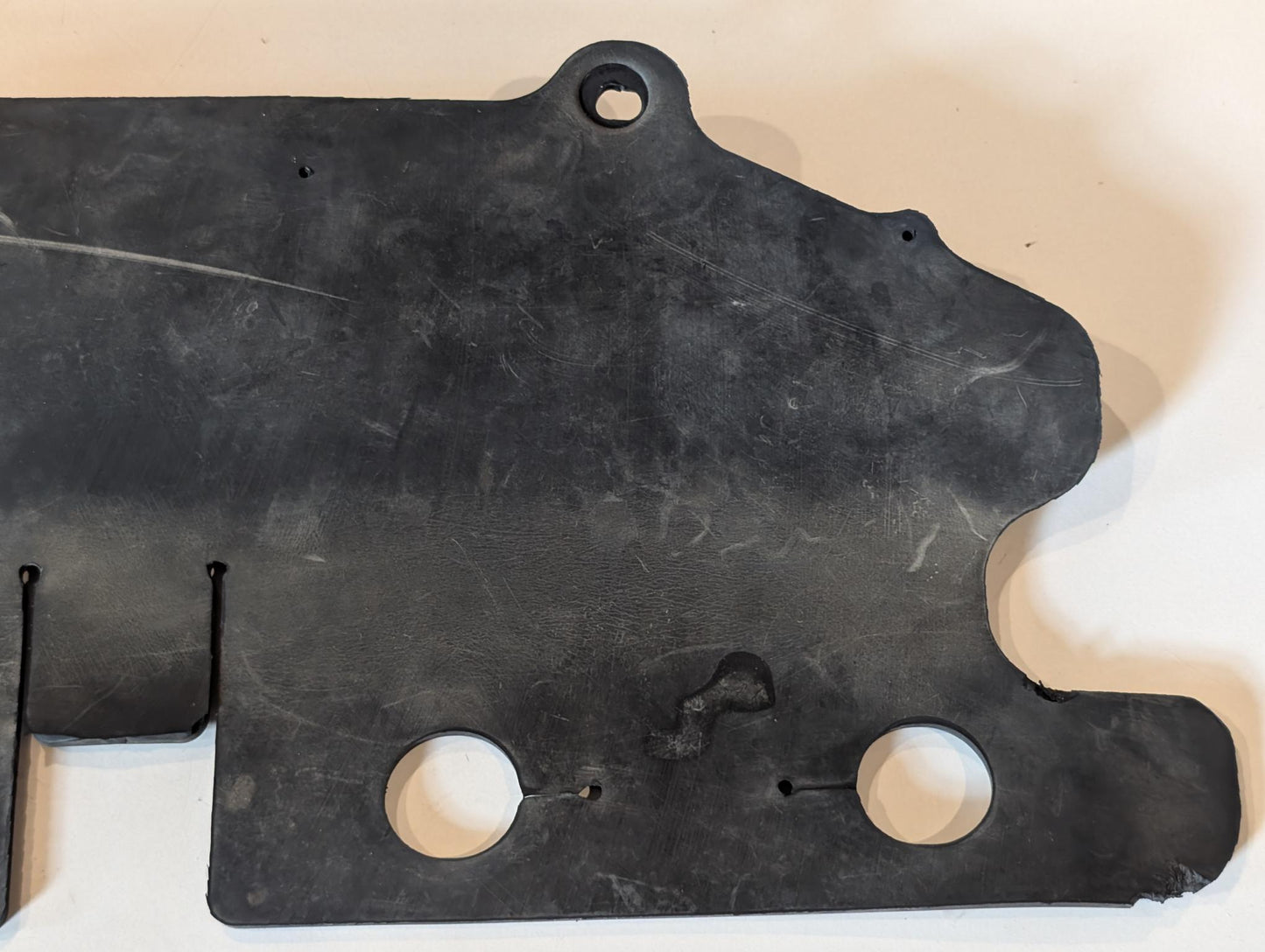 Yamaha GTS1000A 4BH Motorschutz Gummiplatte 4BH-28341-00 gebraucht