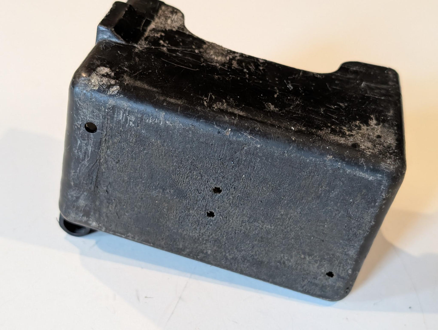 Yamaha DT175MX 2K4 Batteriehalter Batteriekasten Akkufassung, gebraucht