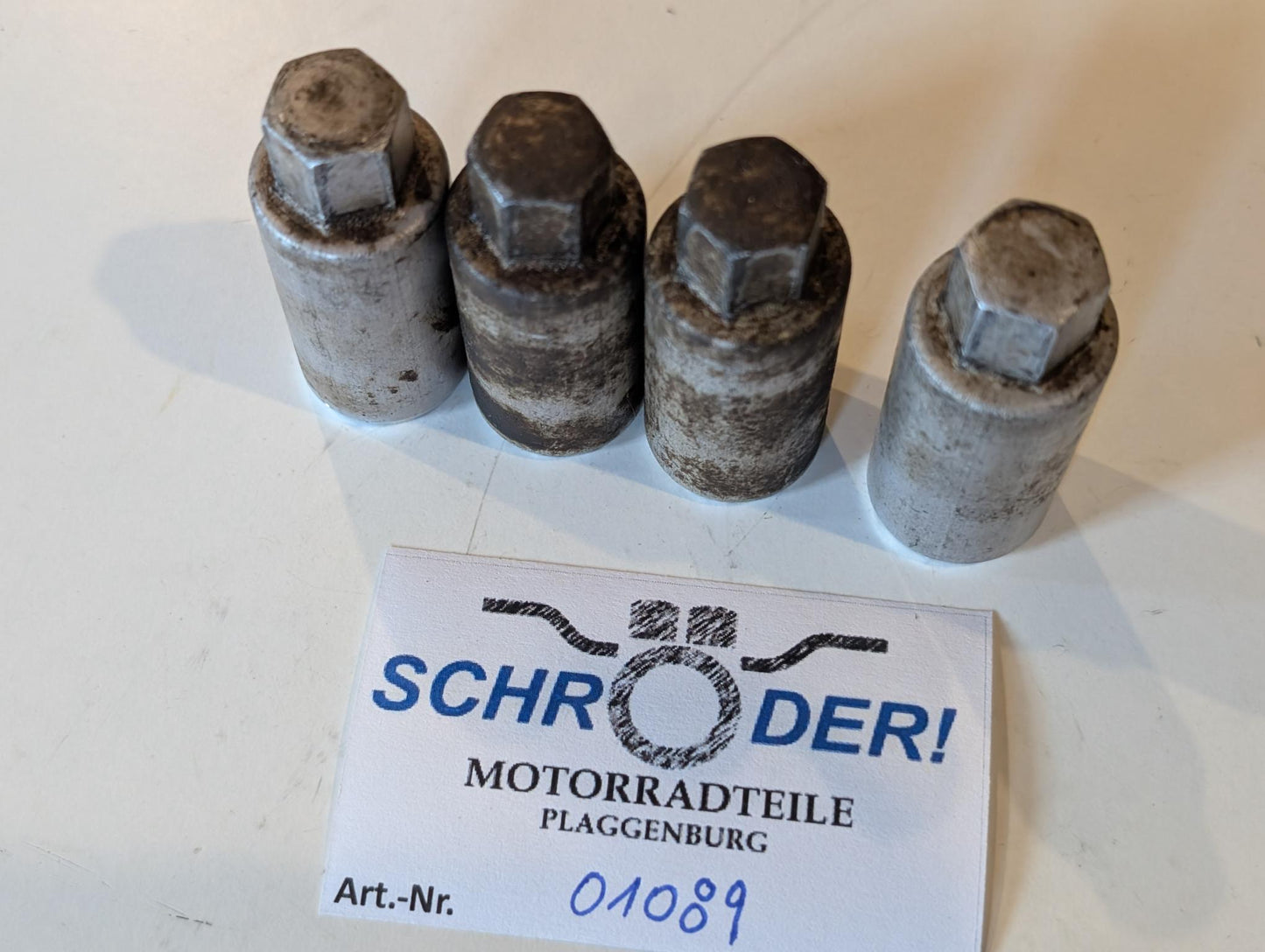 Yamaha DT175MX 2K4 Schrauben Schraubhülsen Zylinder, gebraucht