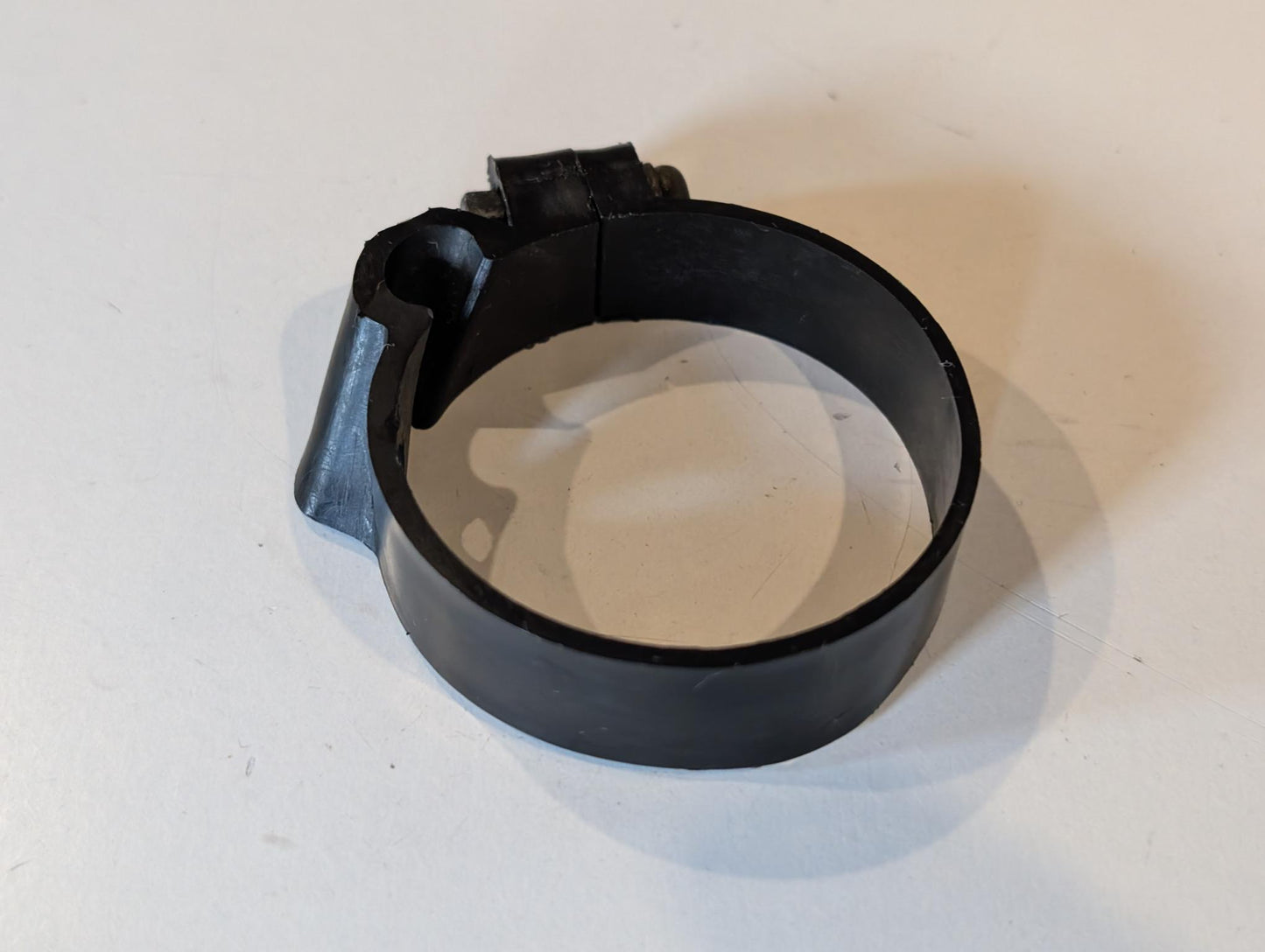 Yamaha XT600E 3TB 3UW Wellenführung Standrohr Halter Klemme Tachowelle, gebraucht