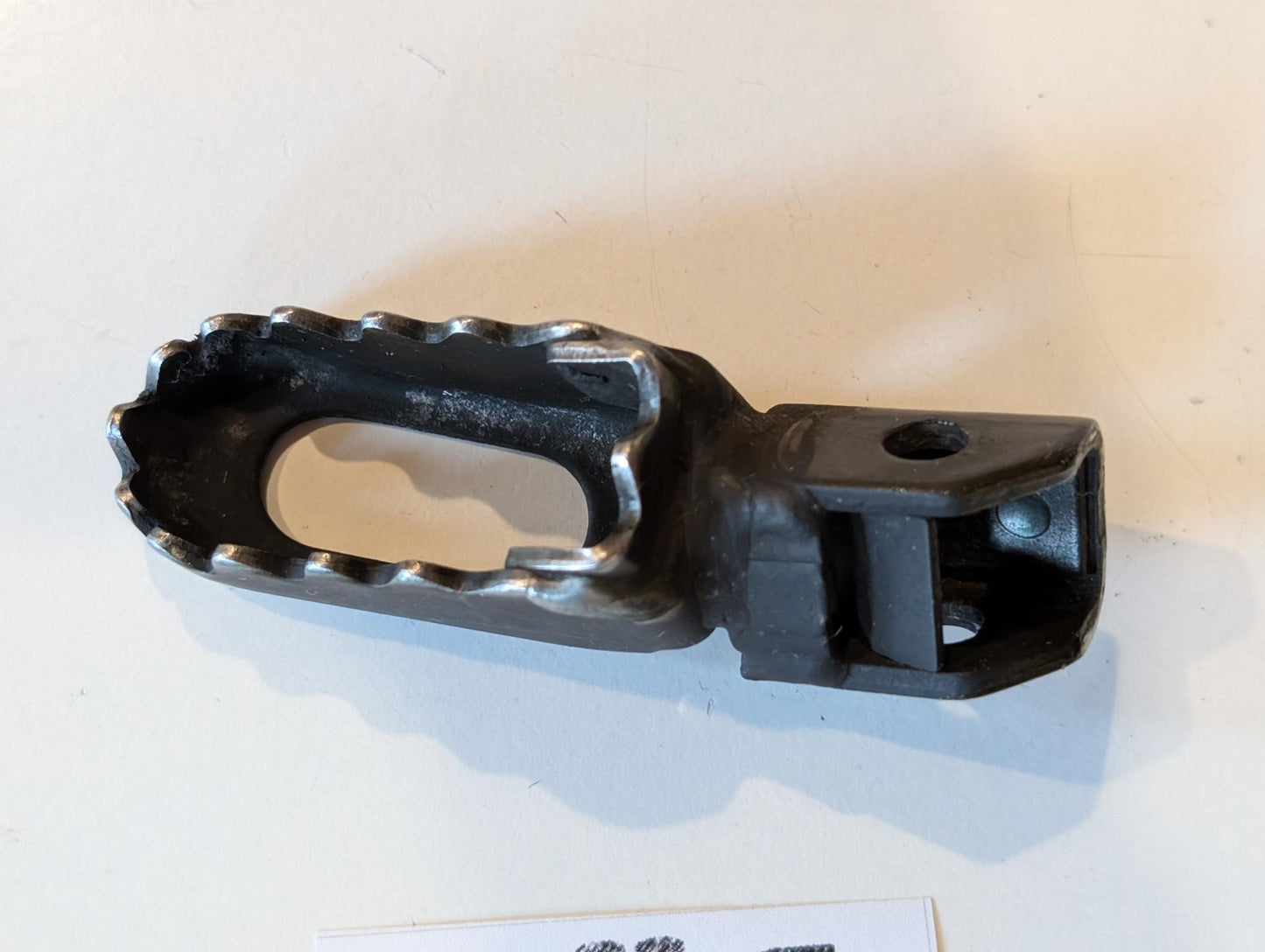 Yamaha XT600E 3TB 3UW Fussraste Krallenfussraste links, gebraucht