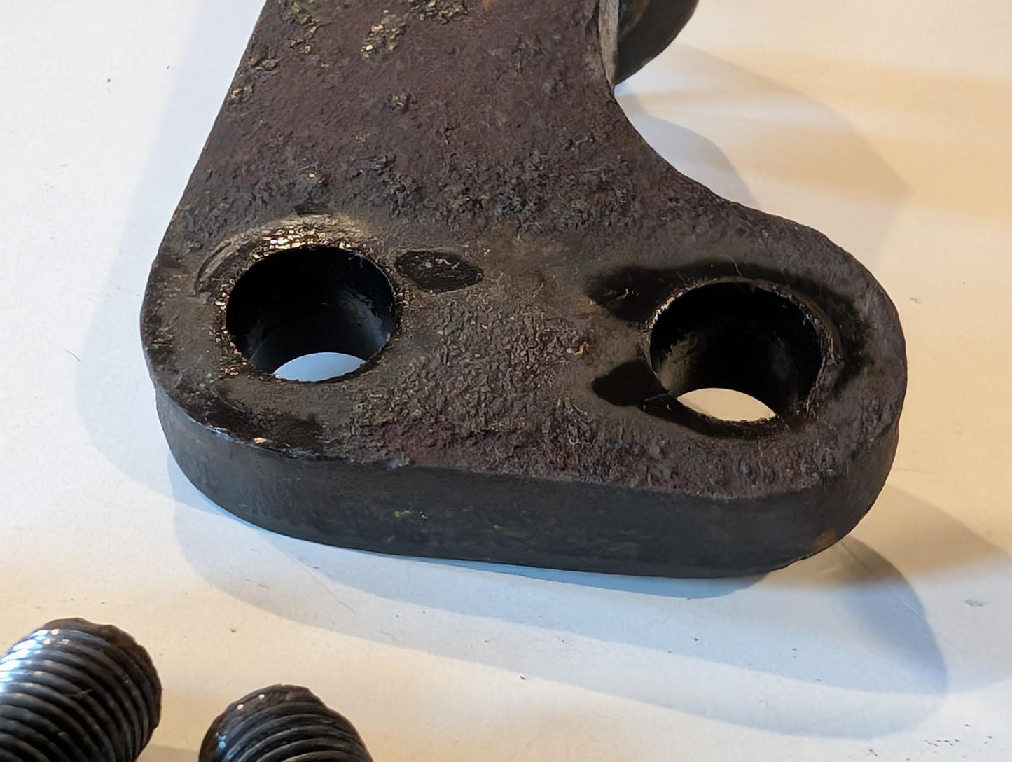 Yamaha XT600E 3TB 3UW Konsole Fussrastenhalter links 34L-27412-00-R4, gebraucht