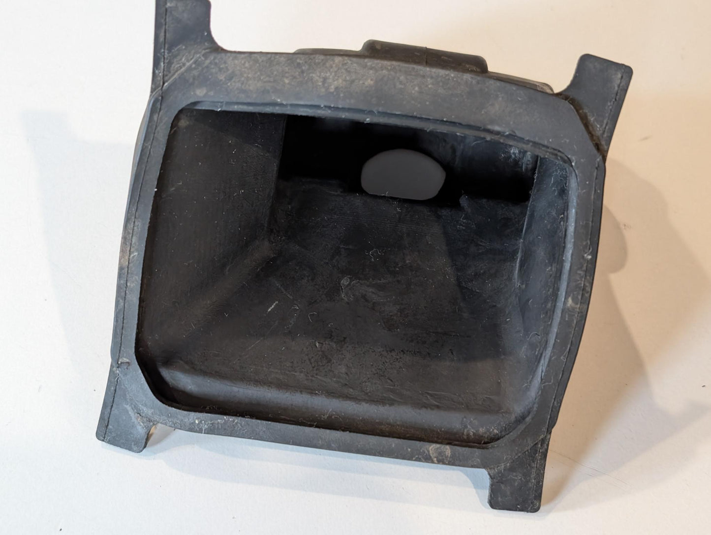 Yamaha XT600E 3TB 3UW Spritzschutz Gummischutz Gummimanschette Federbeinumlenkung Schwinge 3TB-22189-00, gebraucht