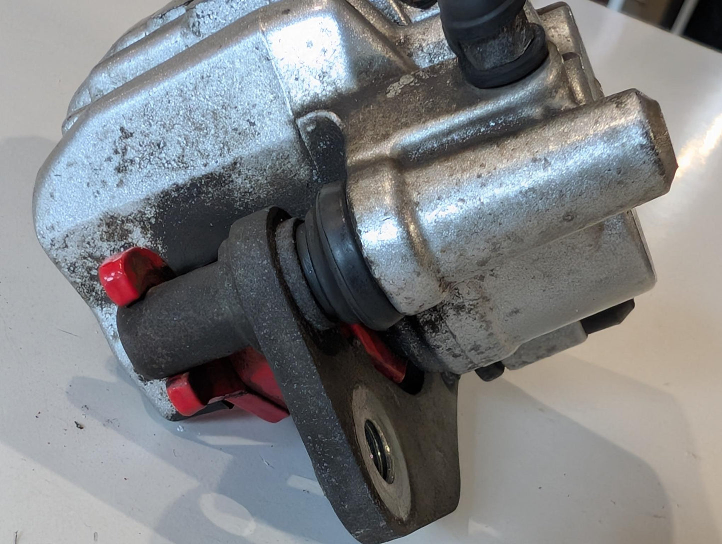 Yamaha XT600E 3TB 3UW Bremssattel vorne 3TB-2580T-00 Vorderradbremse gebraucht