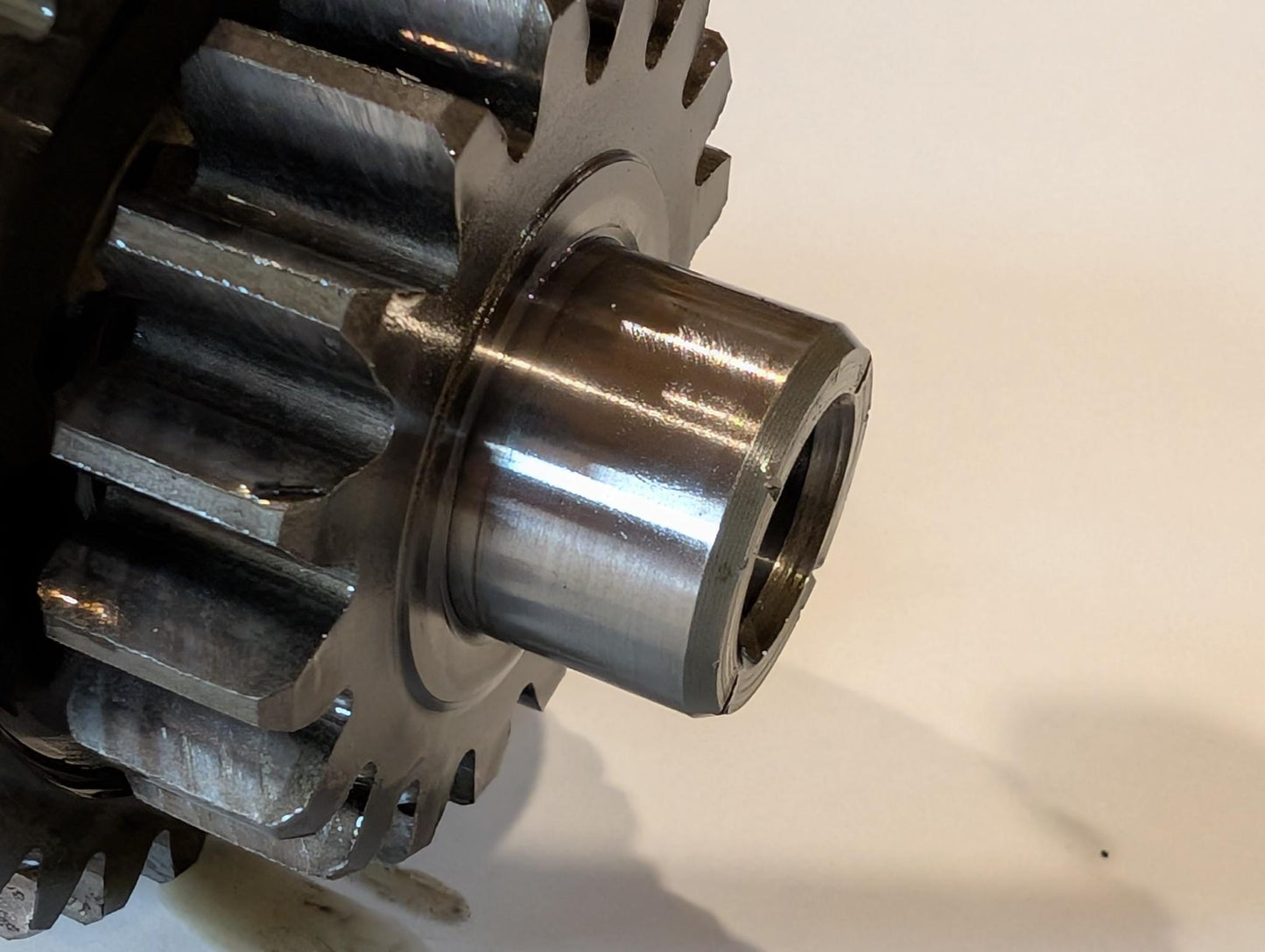 Yamaha XT600 43F Getriebehauptwelleneinheit 34L-17411-00 5.Gangrad defekt gebraucht