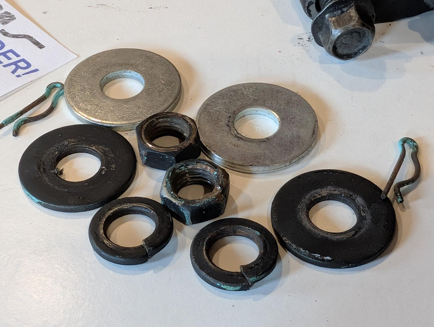 Yamaha XT600 43F Lenkerhalter 1E6-23441-00 3Y6-23442-00-98 Schraube 95826-08035 gebraucht