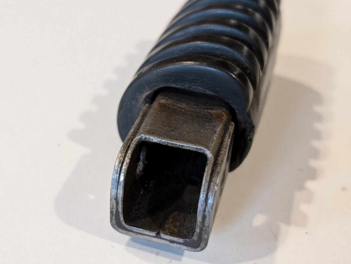 Yamaha XT600 43F Fussraste vorne rechts 214-27421-00 gebraucht