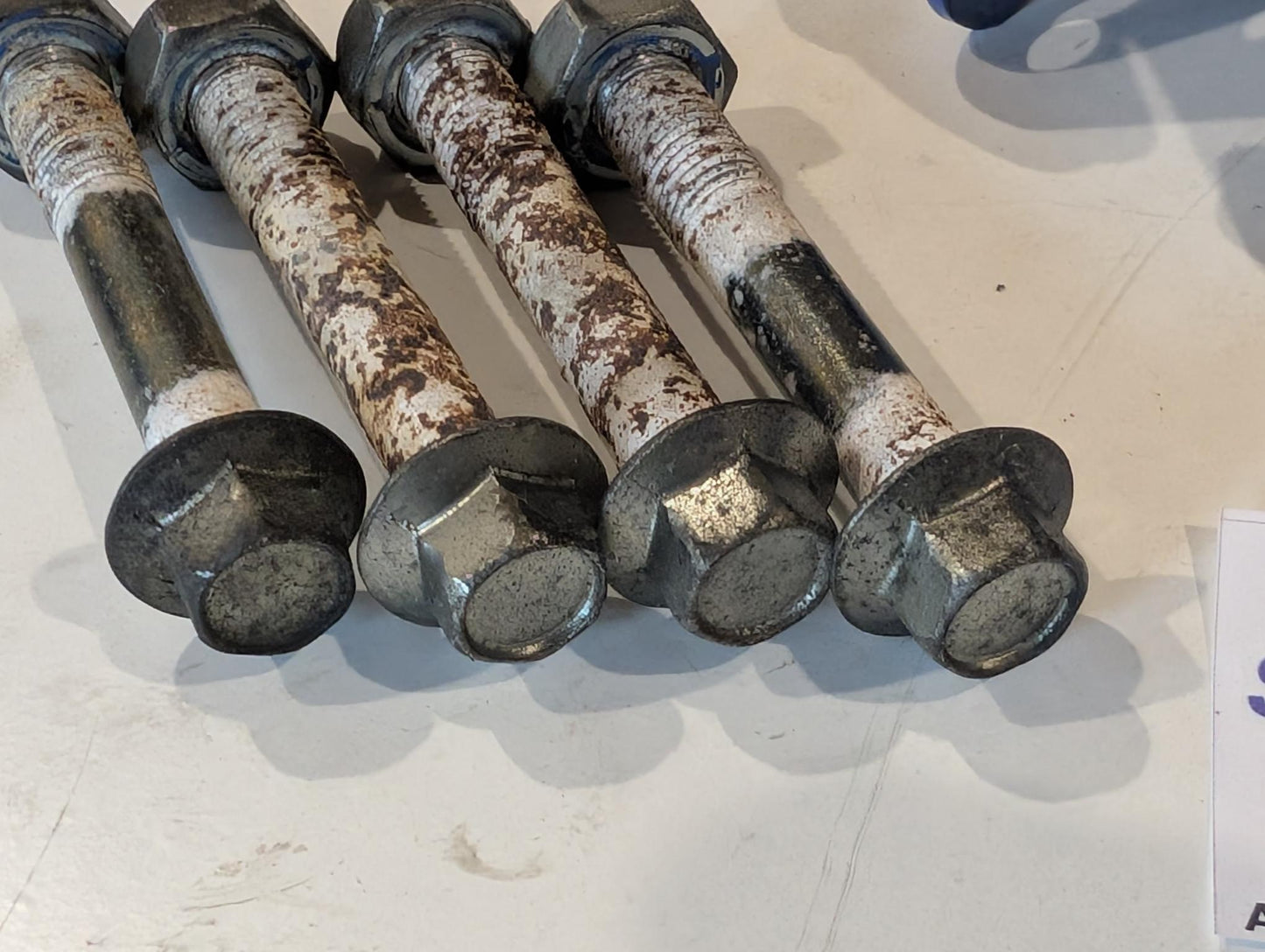 Yamaha XT600Z 3AJ Motorhalter Stütze 1VJ-21316-00 Motorhalterung blau mit Schrauben 90105-10286 gebraucht