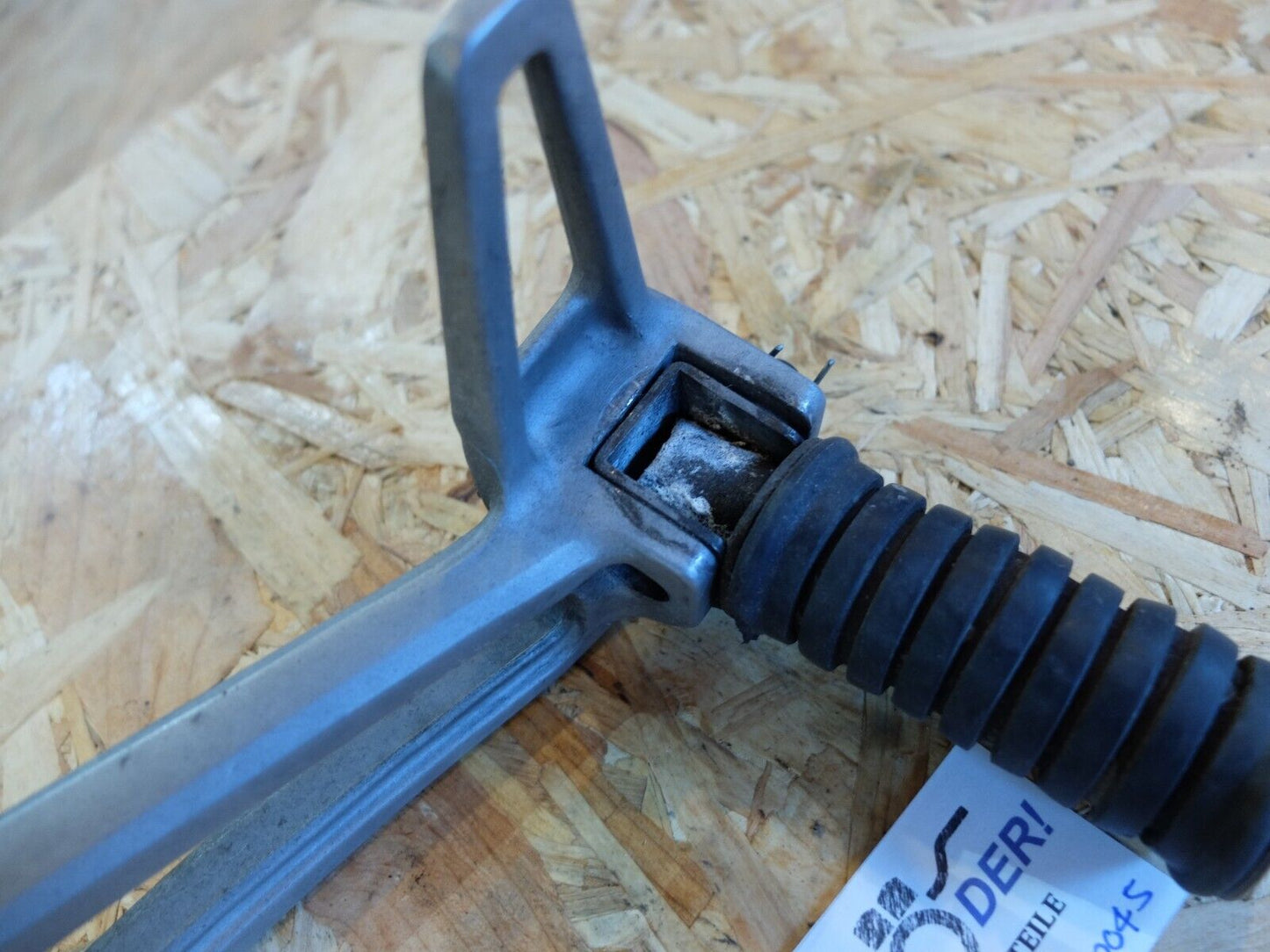 Yamaha XT600 2KF 2NF Fussrastenhalter Sozius hinten links Fussraste, gebraucht