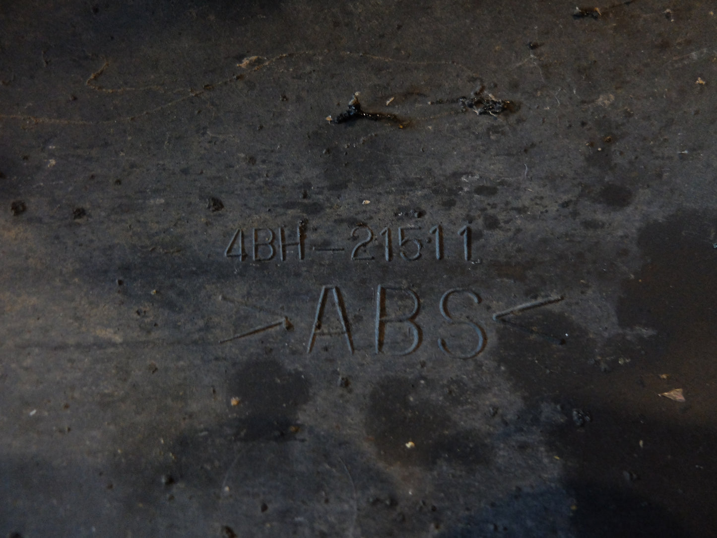 Yamaha GTS1000A 4BH Frontfender dunkelgrün 4BH-21511, gebraucht