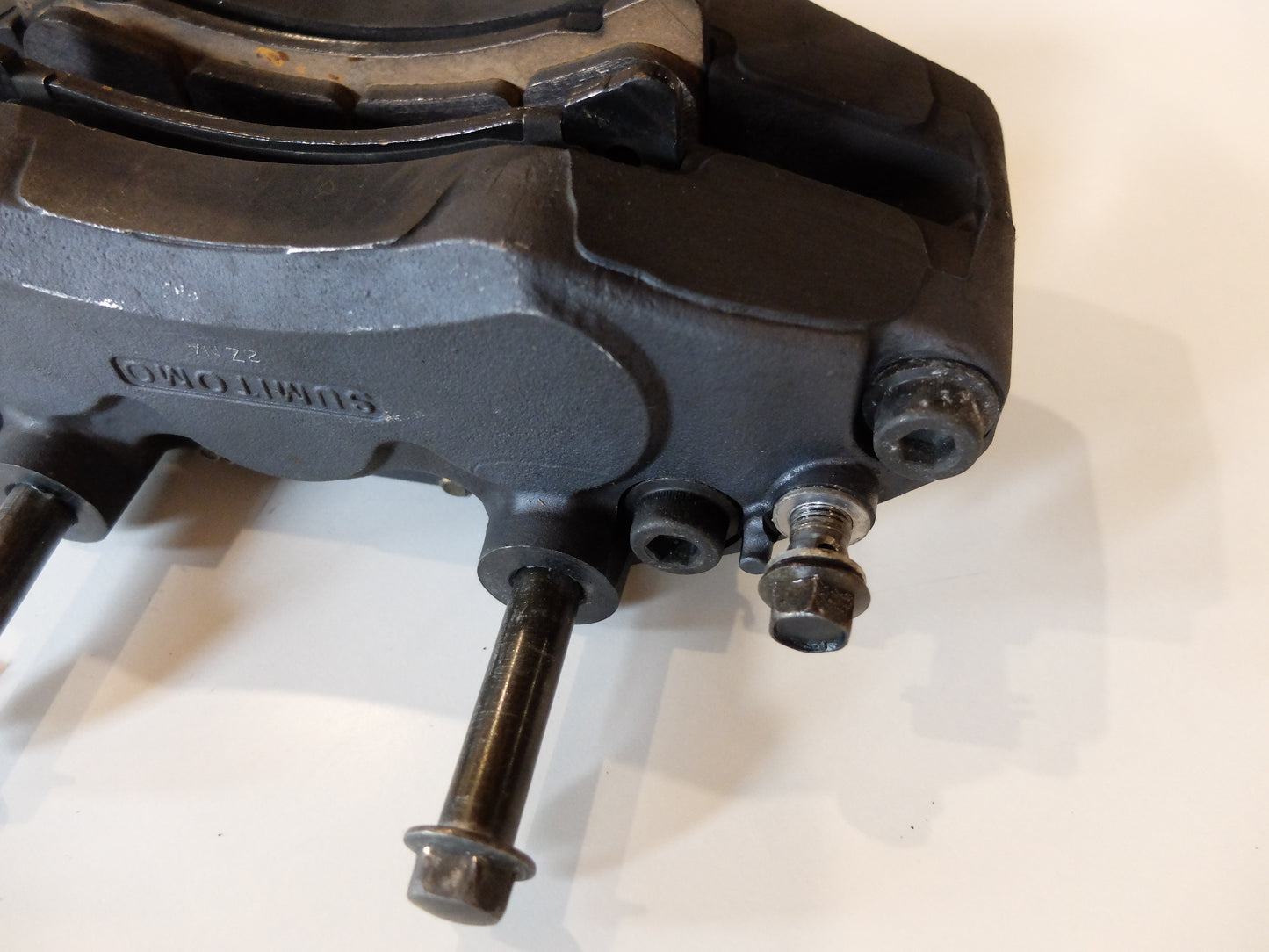 Yamaha GTS1000A 4BH 6-Kolben Bremssattel vorne 4BH-2580T-01