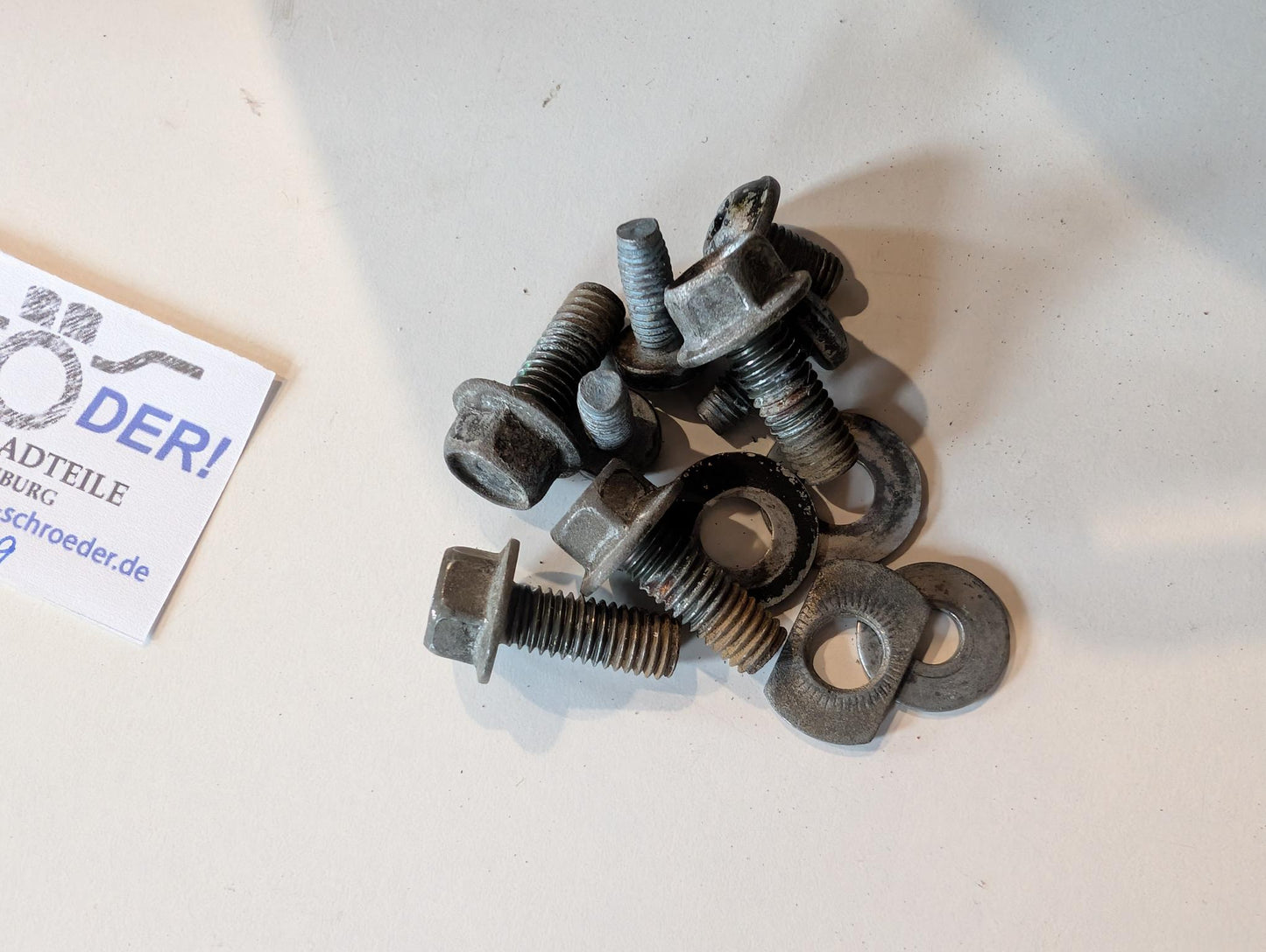 Yamaha TZR125 4FL Kasten 3XV-2160A-00 und Deckel 3XV-2160F-00