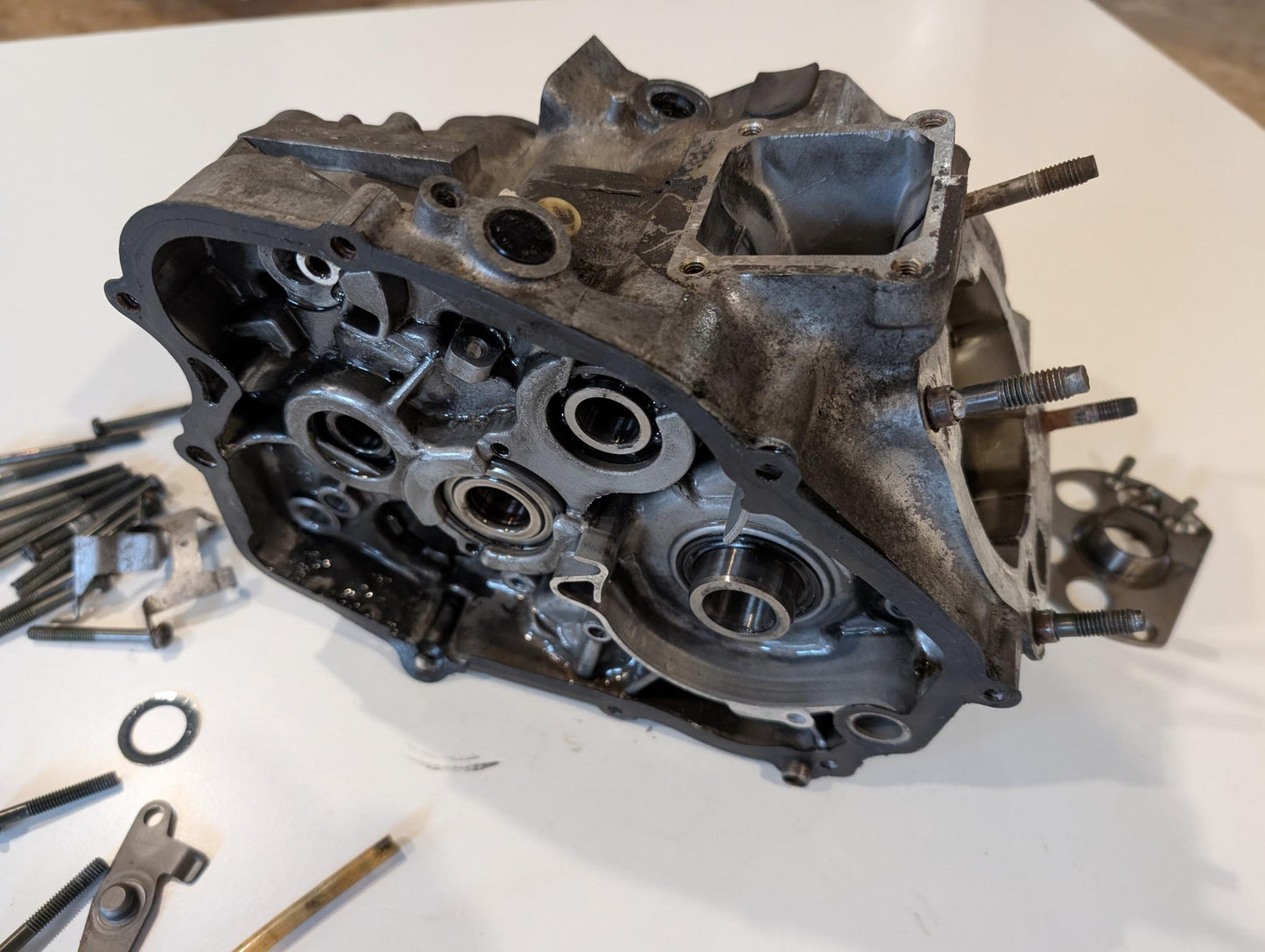 Yamaha TZR125 4FL Kurbelwellengehäuse Paar 3MB-15111-02 3BN-15121-03, gebraucht