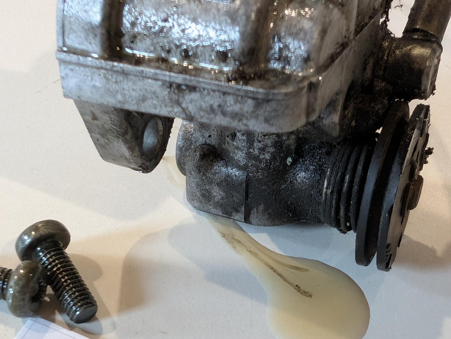 Yamaha TZR125 4FL Zweitakt-Ölpumpe Gemischpumpe 4FL-13100-01