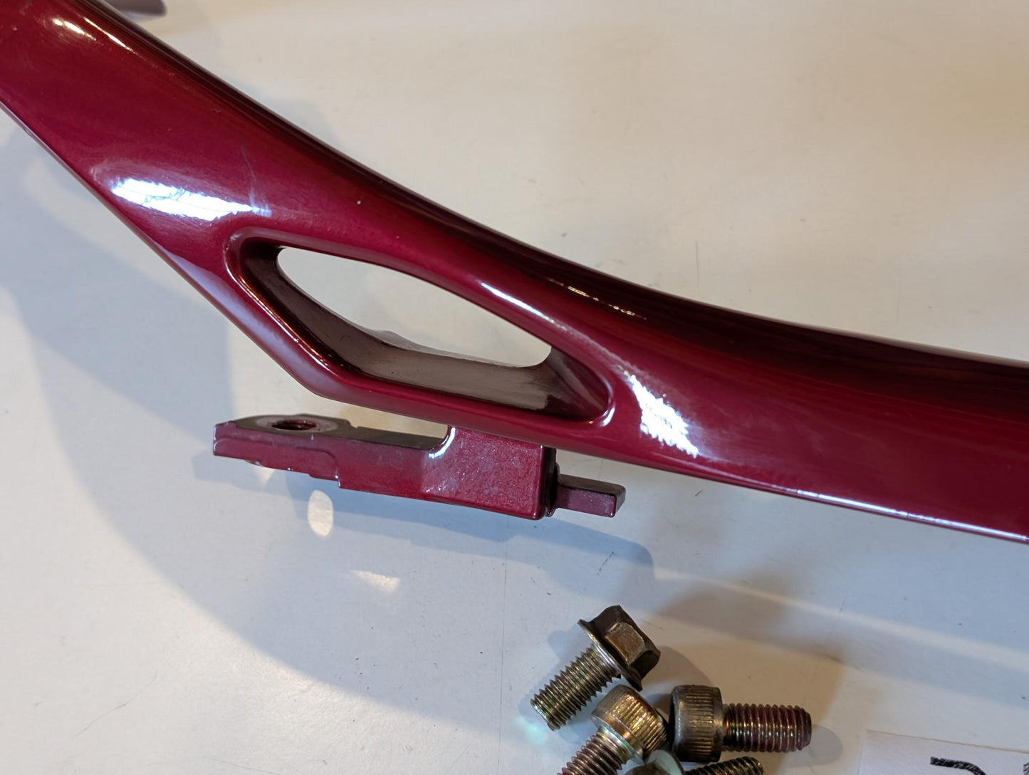 Yamaha GTS1000A 4BH Haltegriff Soziusgriff hinten rechts rot 4BH-21645-00, gebraucht