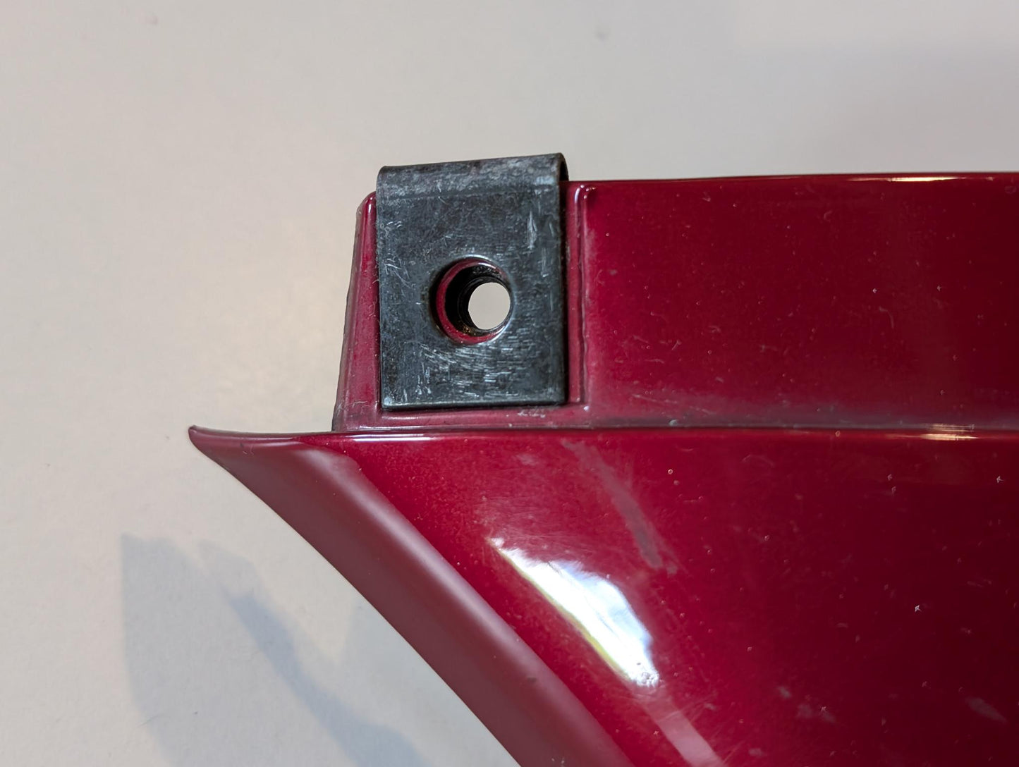 Yamaha GTS1000A 4BH Seitenverkleidung links rot 4BH-2835J-00, gebraucht