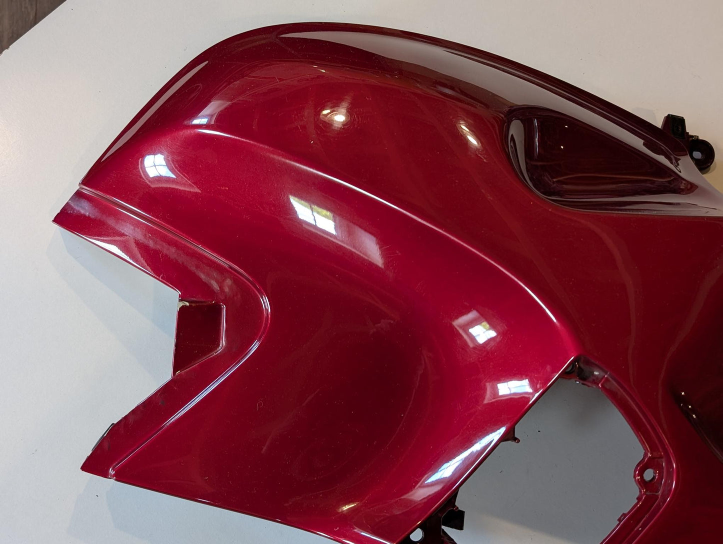 Yamaha GTS1000A 4BH Seitenverkleidung rechts rot 4BH-2835K-00, gebraucht
