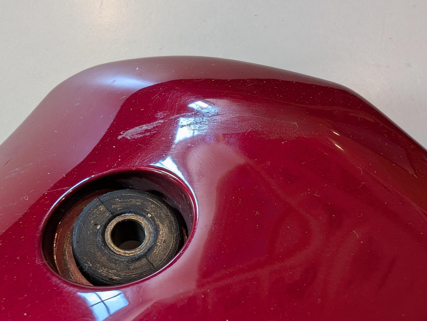 Yamaha GTS1000A 4BH Seitenverkleidung rechts rot 4BH-2835K-00, gebraucht