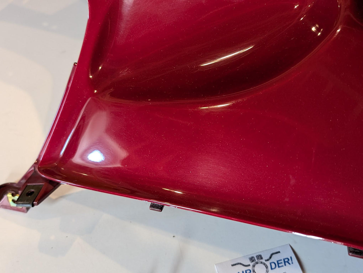 Yamaha GTS1000A 4BH Seitenverkleidung rechts rot 4BH-2835K-00, gebraucht