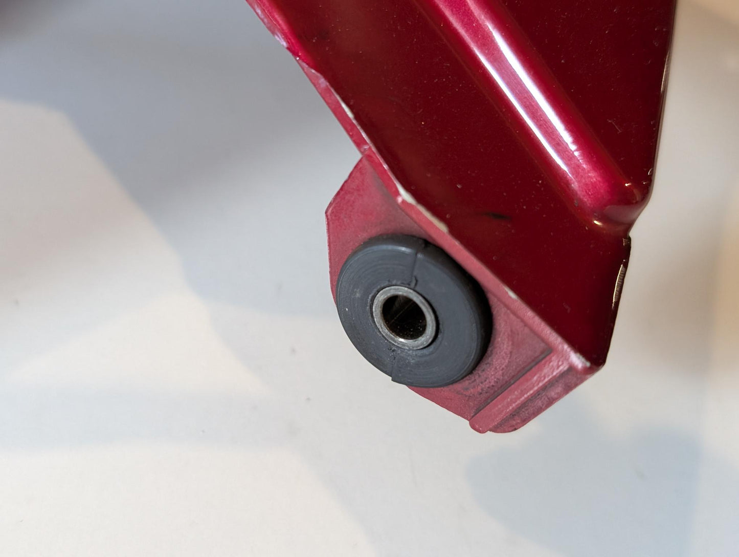 Yamaha GTS1000A 4BH Seitenverkleidung rechts rot 4BH-2835K-00, gebraucht