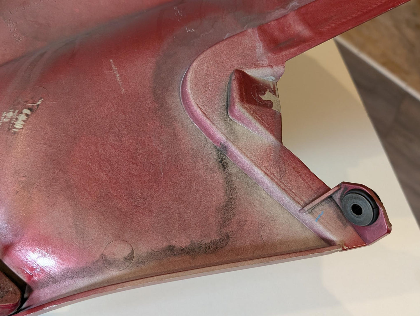 Yamaha GTS1000A 4BH Seitenverkleidung rechts rot 4BH-2835K-00, gebraucht