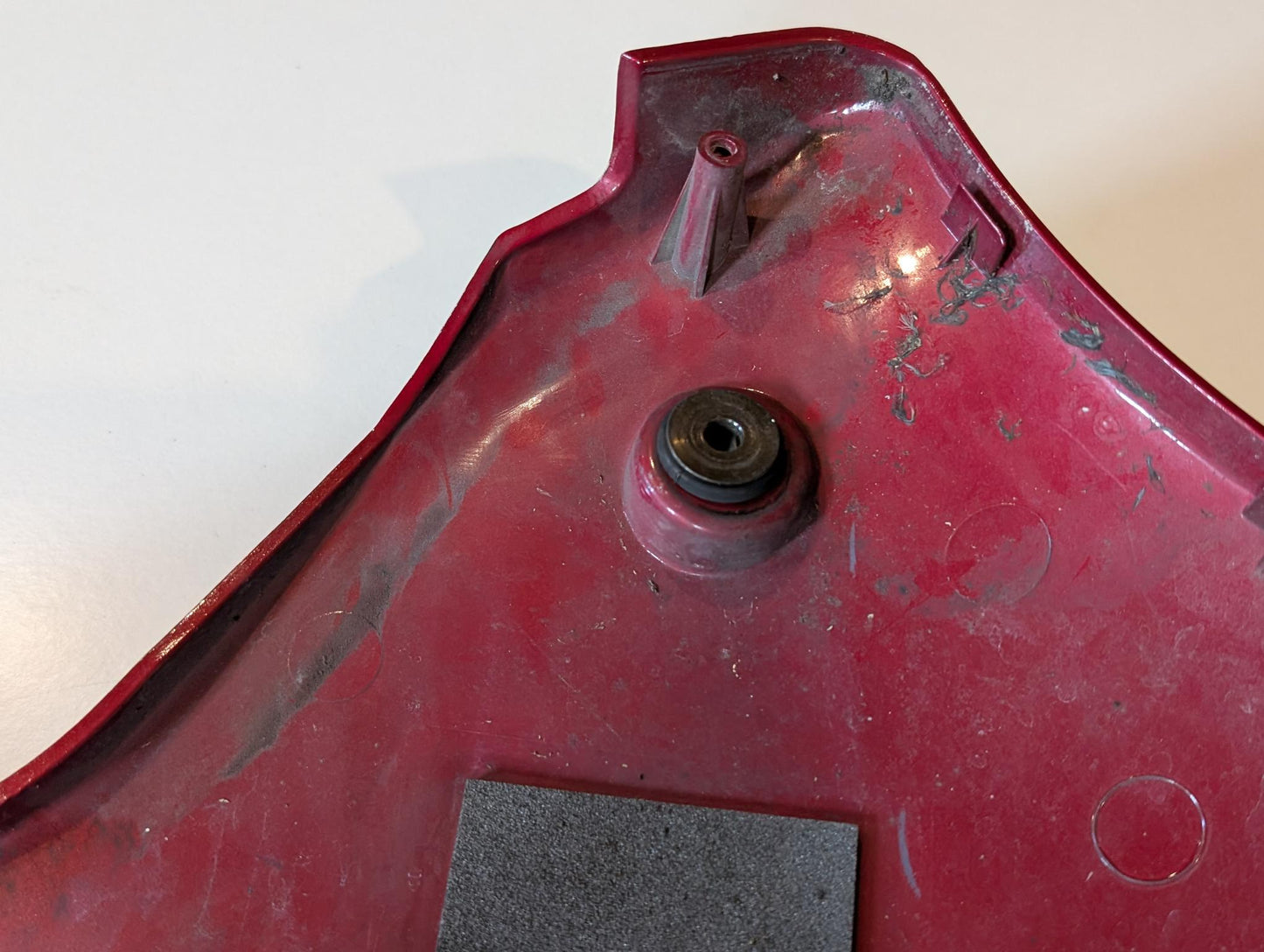 Yamaha GTS1000A 4BH Seitenverkleidung rechts rot 4BH-2835K-00, gebraucht