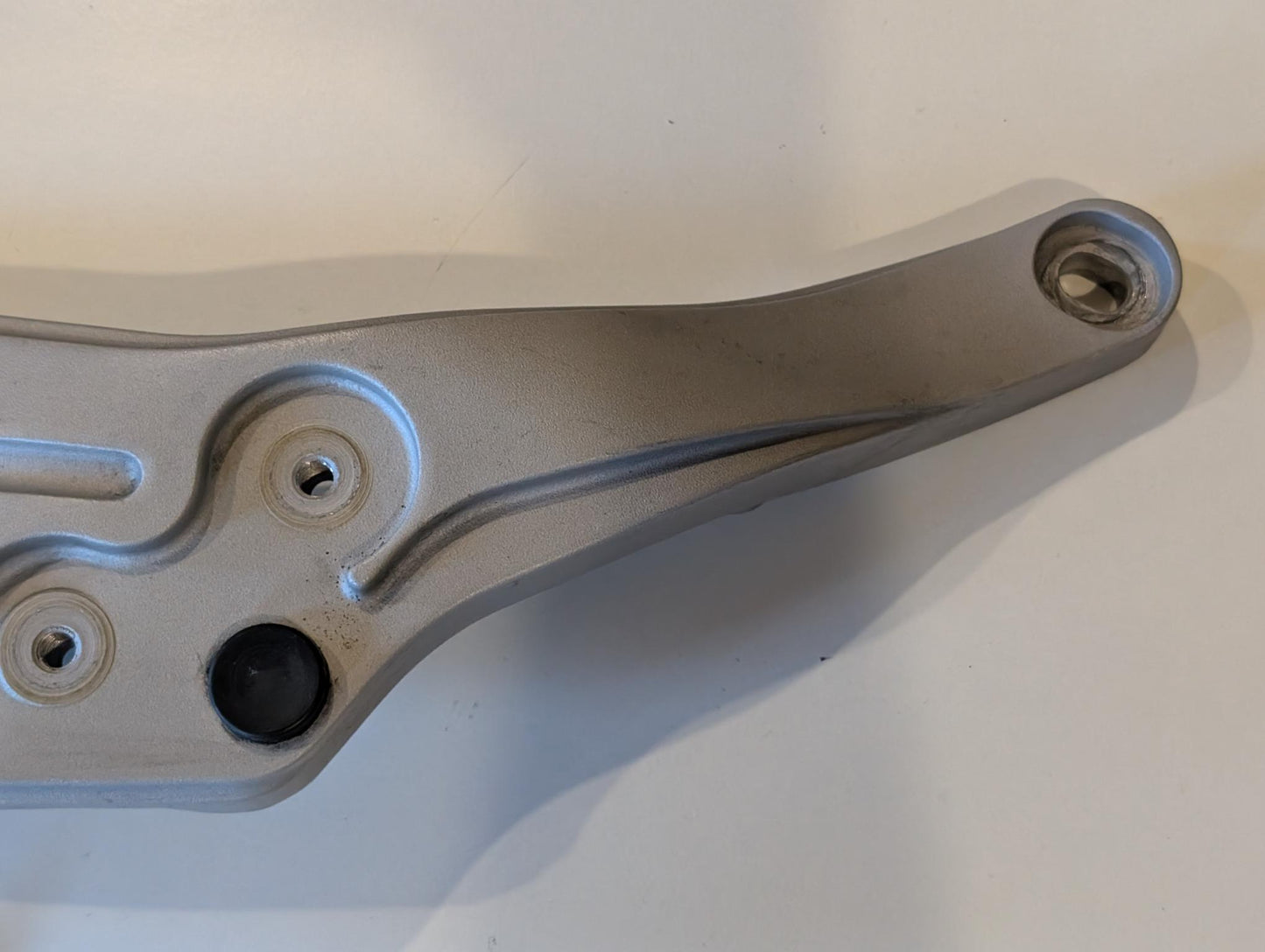 Yamaha GTS1000A 4BH Konsole Auspuff Fussraste Koffer links 4BH-27442-00 gebraucht