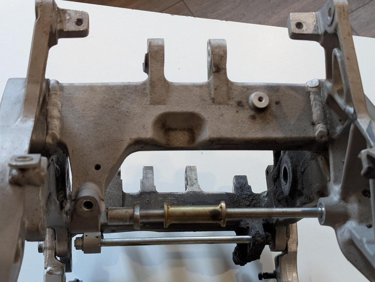 Yamaha GTS1000A 4BH Hauptrahmen Omega Chassis 4BH-21110-00 mit Zulassungsbescheinigung Teil I und II gebraucht