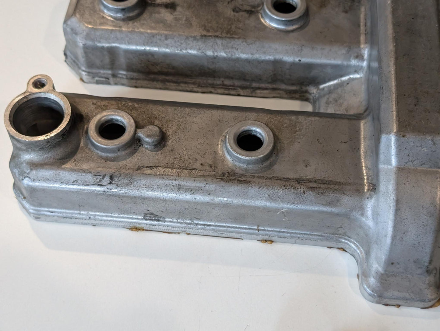 Yamaha GTS1000A 4BH Zylinderkopfdeckel 4BH-11191-00 gebraucht