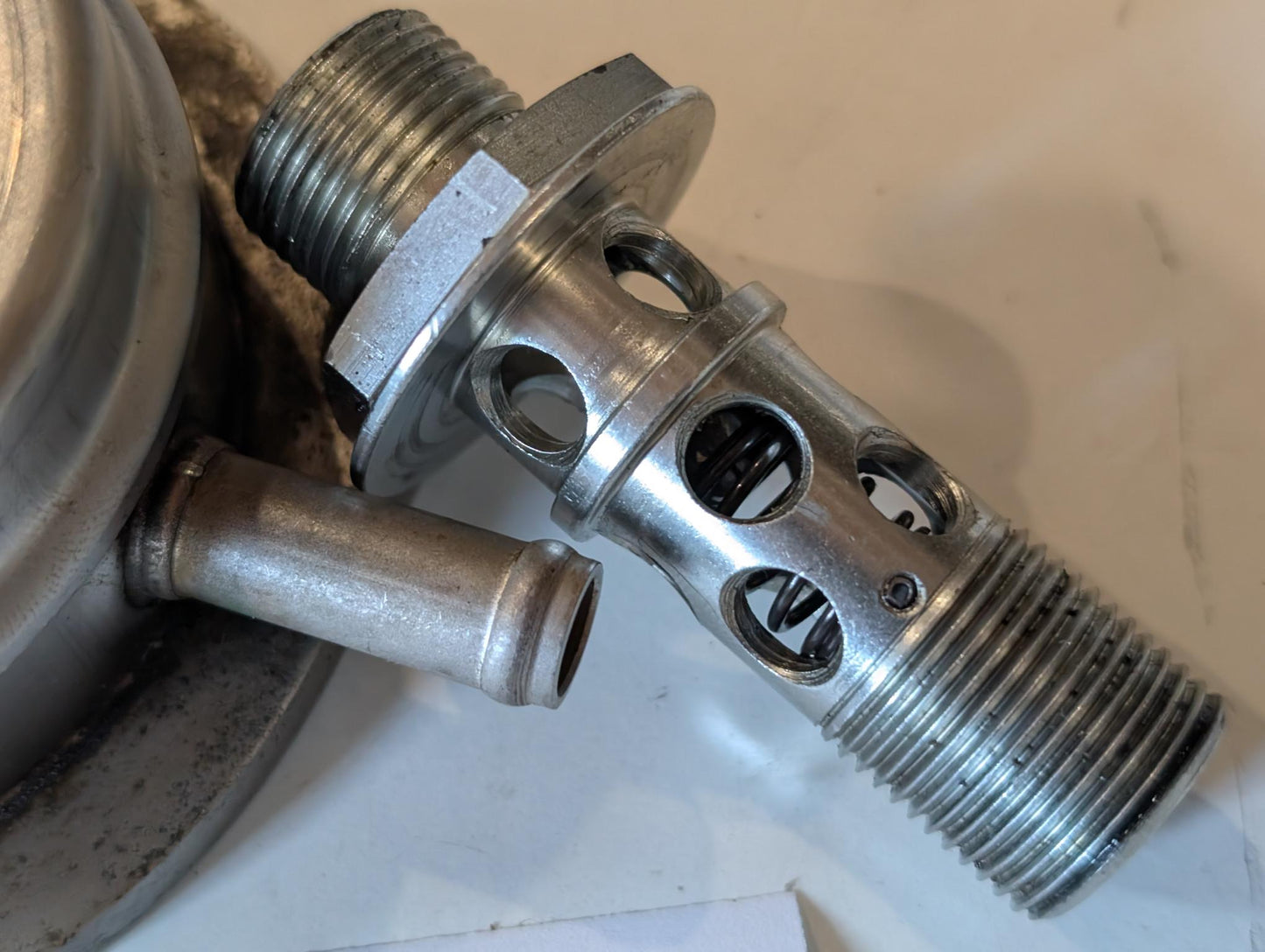 Yamaha GTS1000A 4BH Ölkühlereinheit Umgehungsventil 4BH-13470-00 3TJ-13340-00 gebraucht