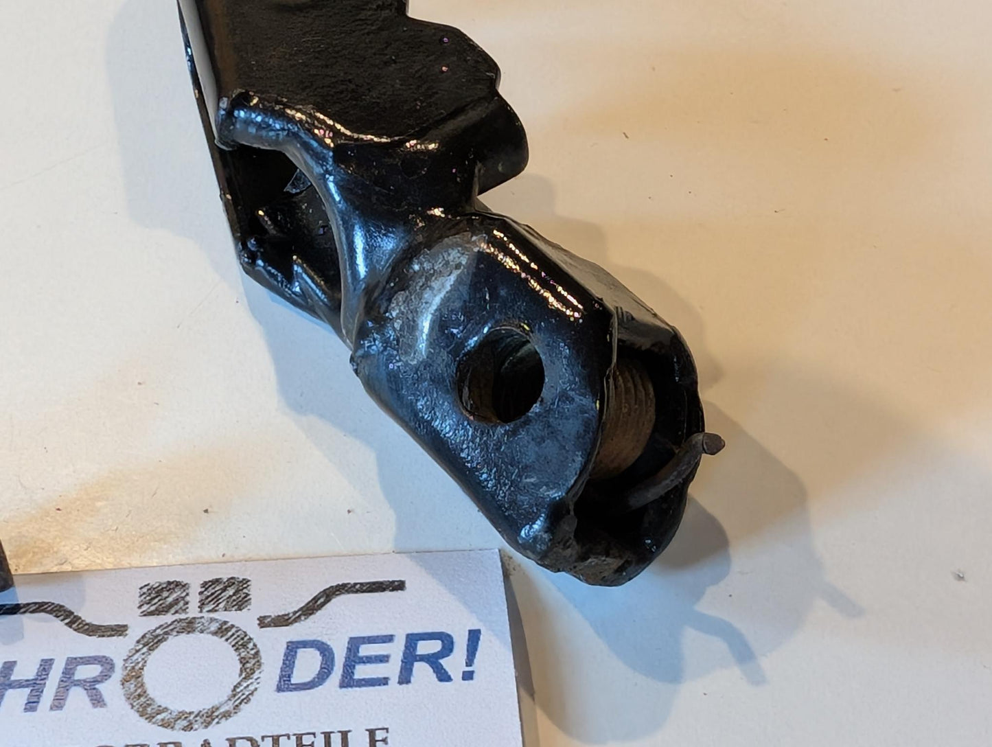 Yamaha DT175MX 2K4 Fussraste links vorne inkl. Feder und Bolzen, gebraucht