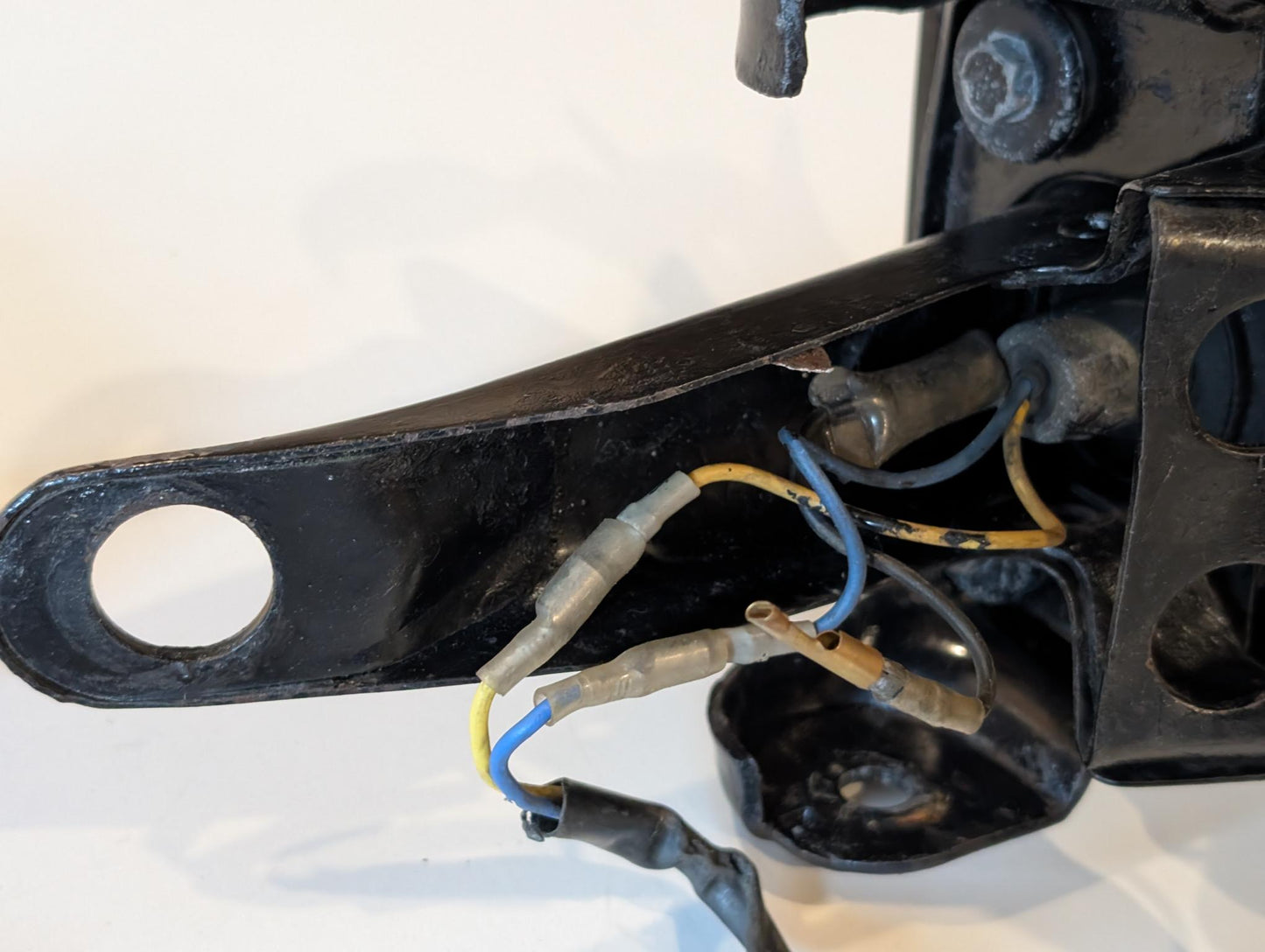 Yamaha DT175MX 2K4 Rücklicht Rücklichthalter Kennzeichenhalter Blinkerhalter, gebraucht