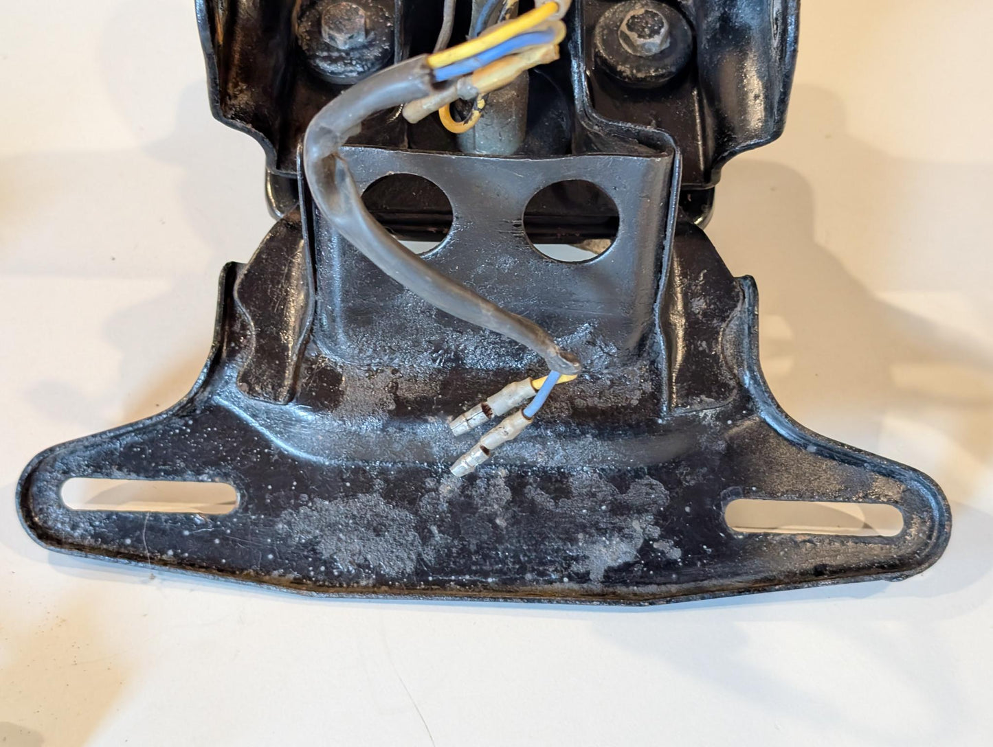 Yamaha DT175MX 2K4 Rücklicht Rücklichthalter Kennzeichenhalter Blinkerhalter, gebraucht