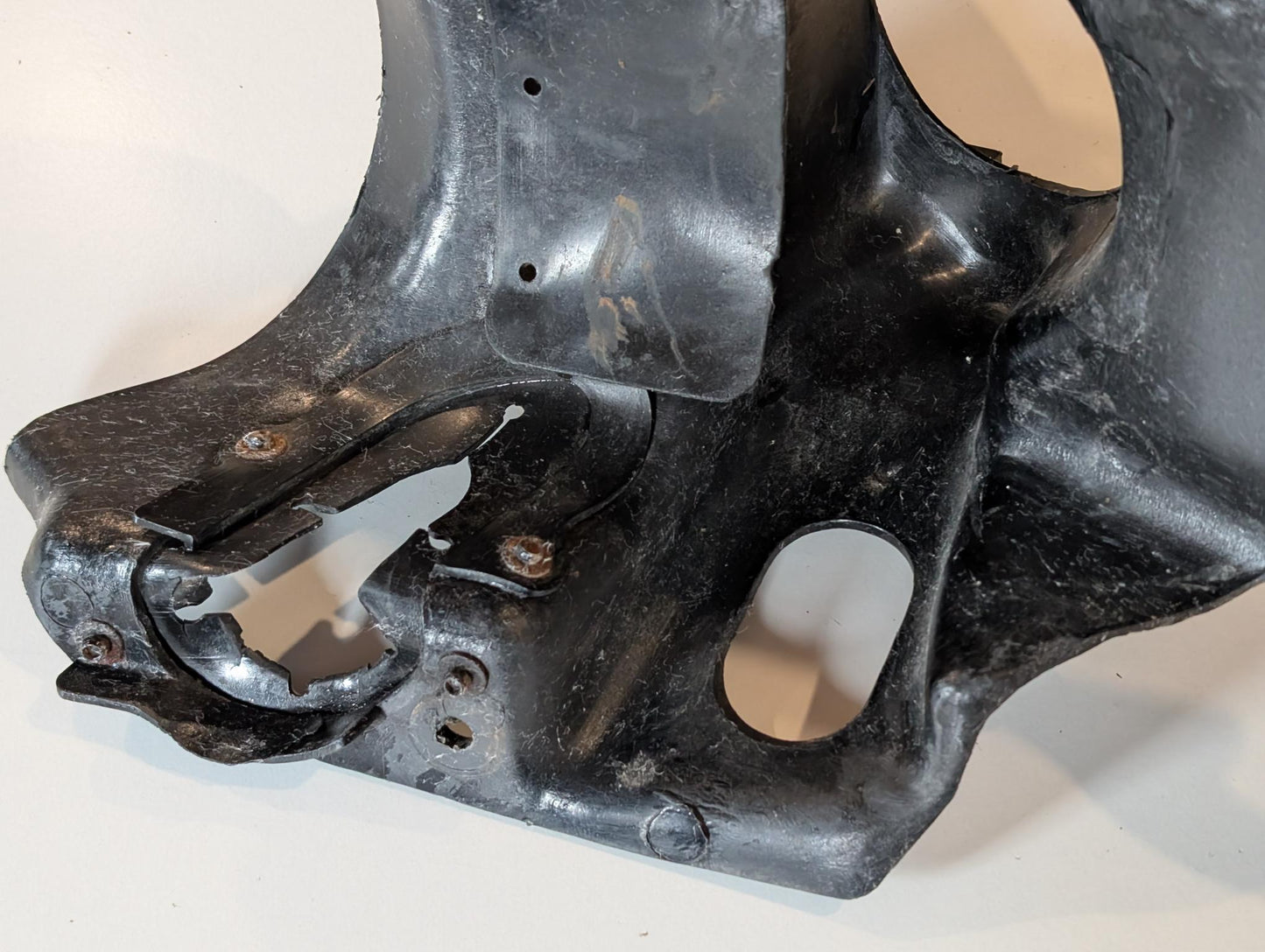Yamaha DT175MX 2K4 Spritzschutz Schwinge Federbein Konsole, gebraucht