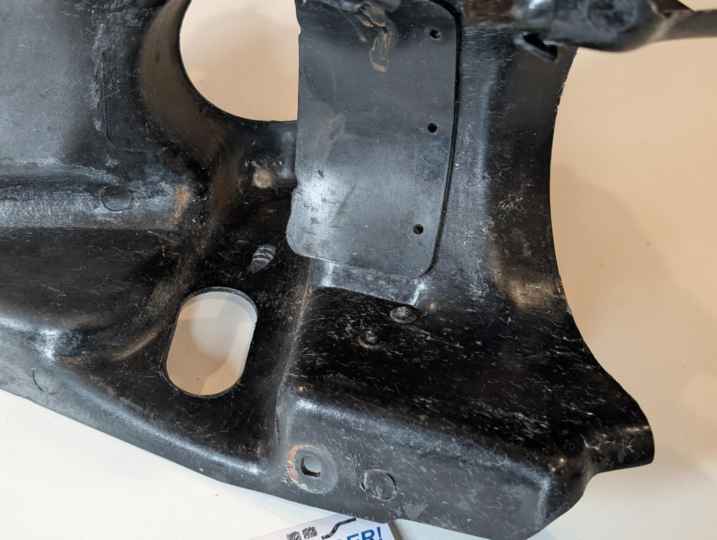 Yamaha DT175MX 2K4 Spritzschutz Schwinge Federbein Konsole, gebraucht