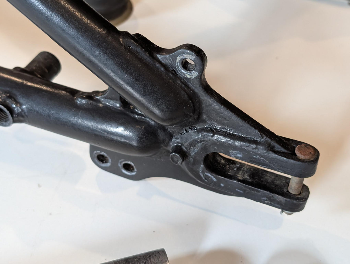 Yamaha DT175MX 2K4 Schwinge Hinterradschwinge Hinterradführung, gebraucht
