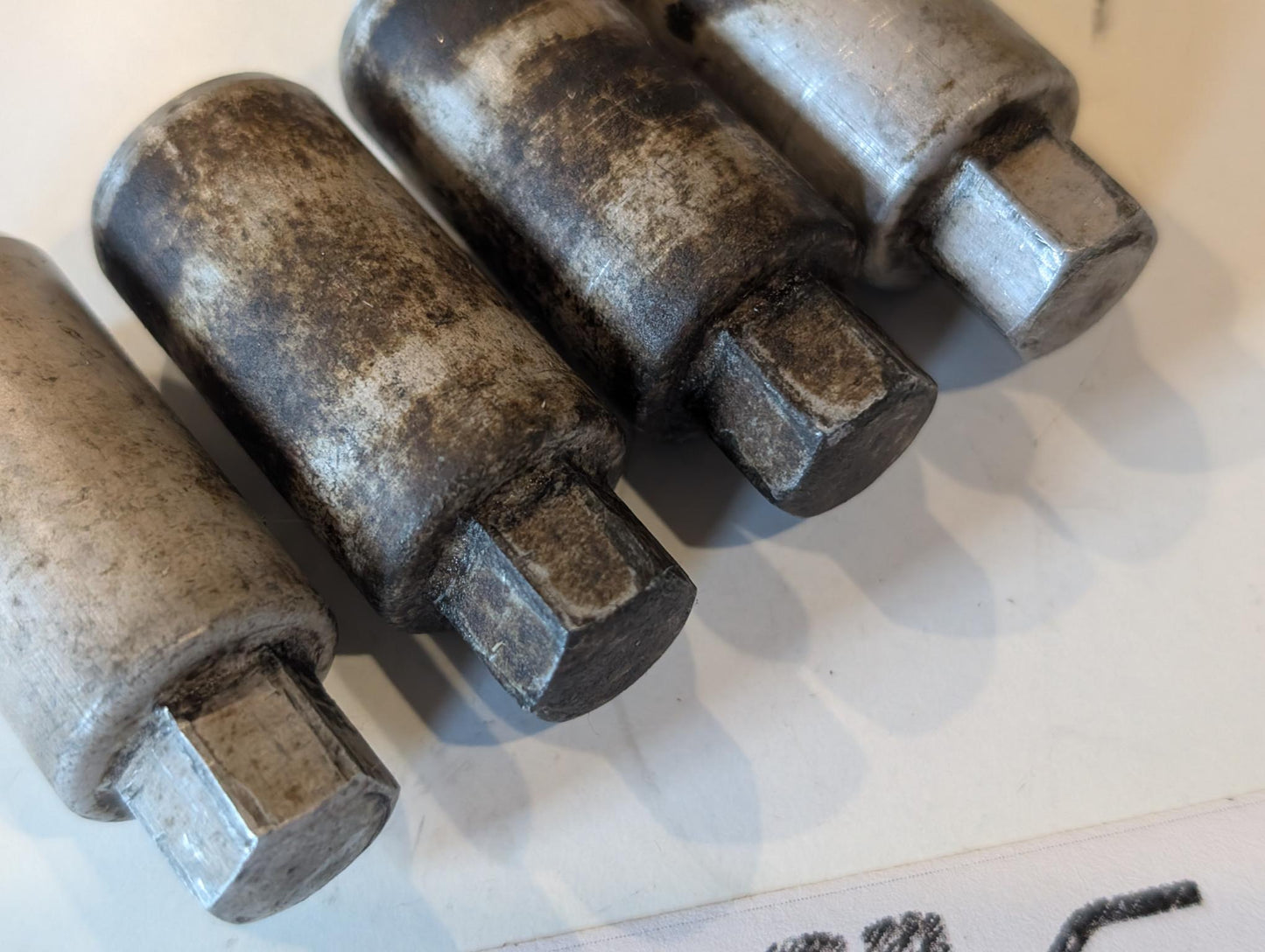 Yamaha DT175MX 2K4 Schrauben Schraubhülsen Zylinder, gebraucht