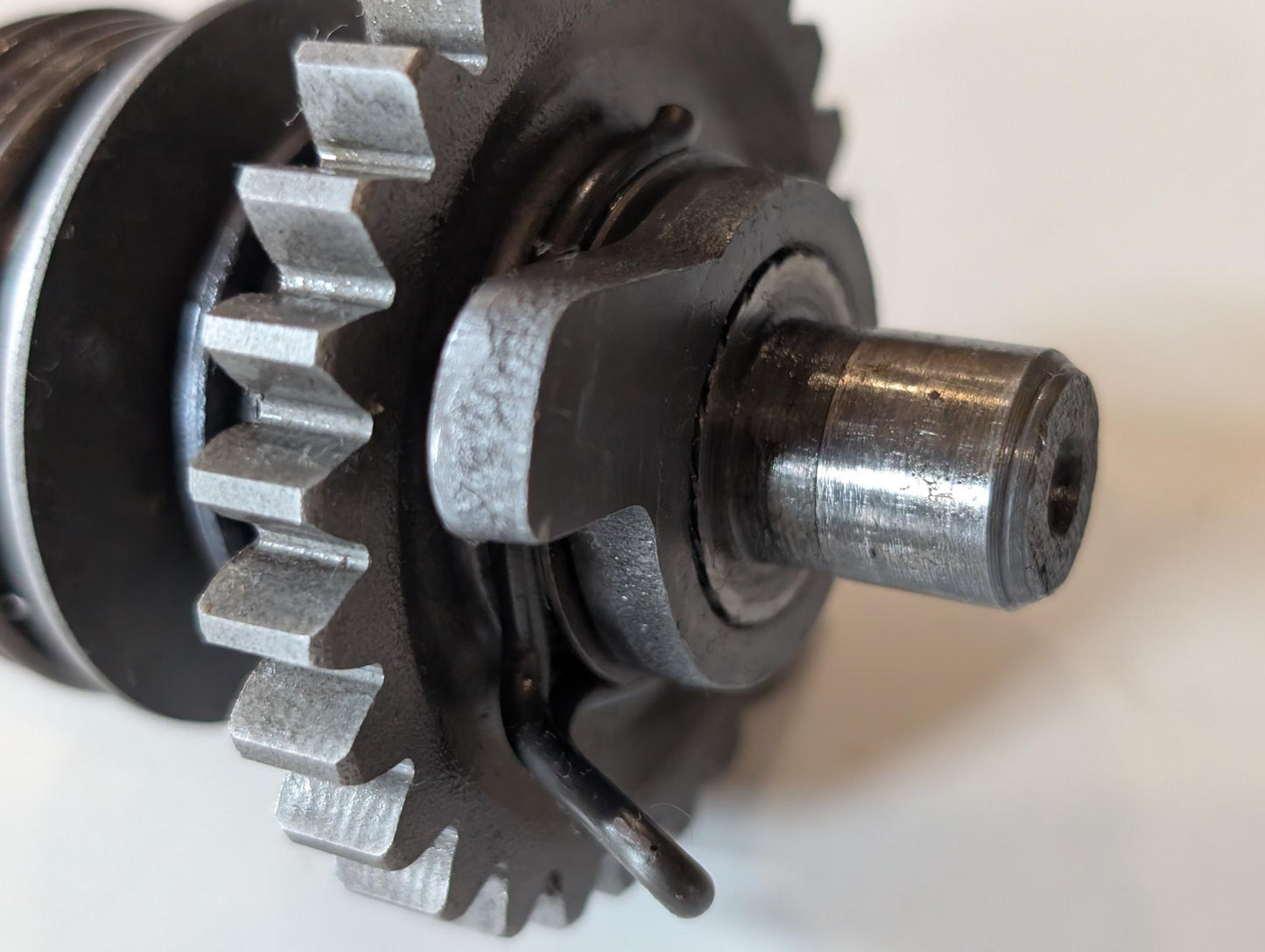 Yamaha DT175MX 2K4 Anlasserfreilauf Anlasserwelle Kickstarterwelle, gebraucht