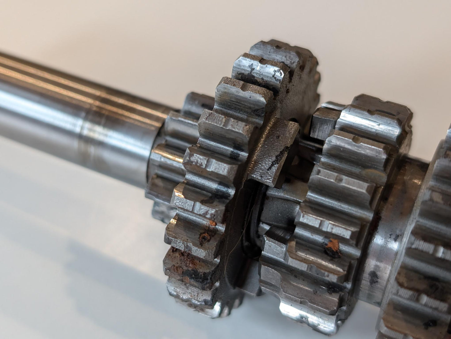 Yamaha DT175MX 2K4 Hauptgetriebewelleneinheit Haupt-Getriebewelle, gebraucht