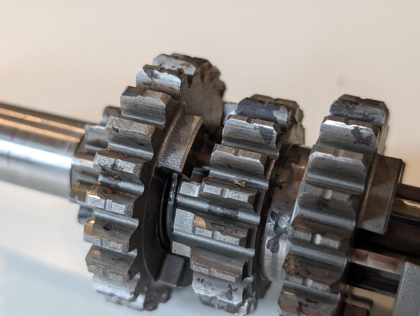 Yamaha DT175MX 2K4 Hauptgetriebewelleneinheit Haupt-Getriebewelle, gebraucht