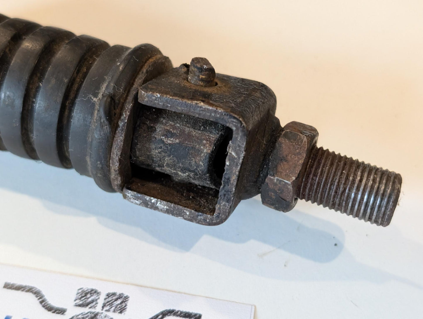Yamaha DT175MX 2K4 Fussraste Fussrastenhalter hinten, gebraucht