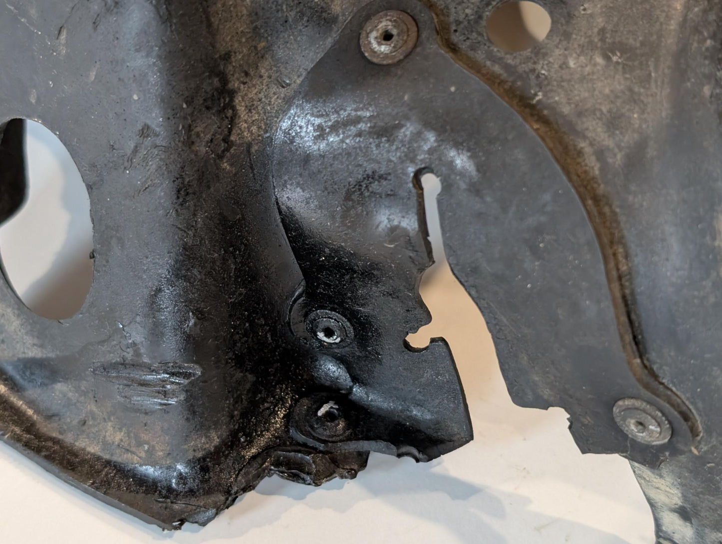 Yamaha DT175MX 2K4 Spritzschutz Schlammschutz Schwinge Federbein Konsole, gebraucht