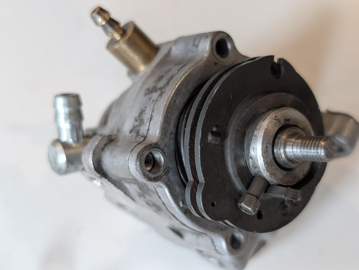 Yamaha DT175MX 2K4 Ölpumpe Zweitaktöl Gemischpumpe, gebraucht