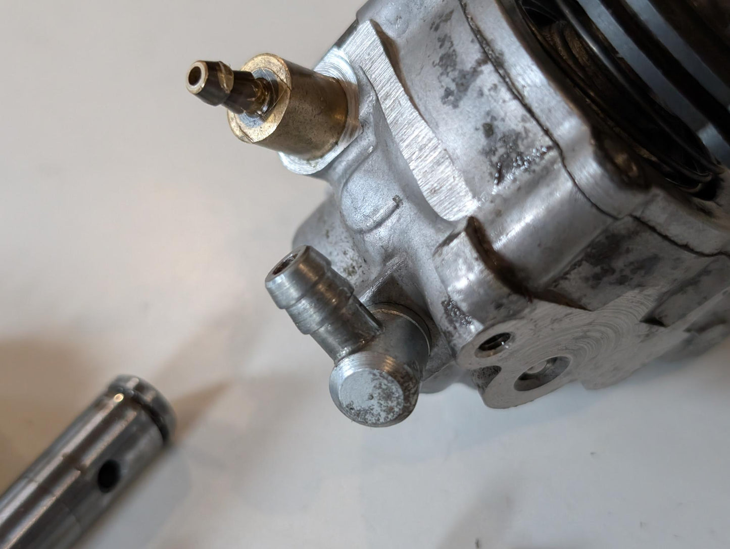 Yamaha DT175MX 2K4 Ölpumpe Zweitaktöl Gemischpumpe, gebraucht
