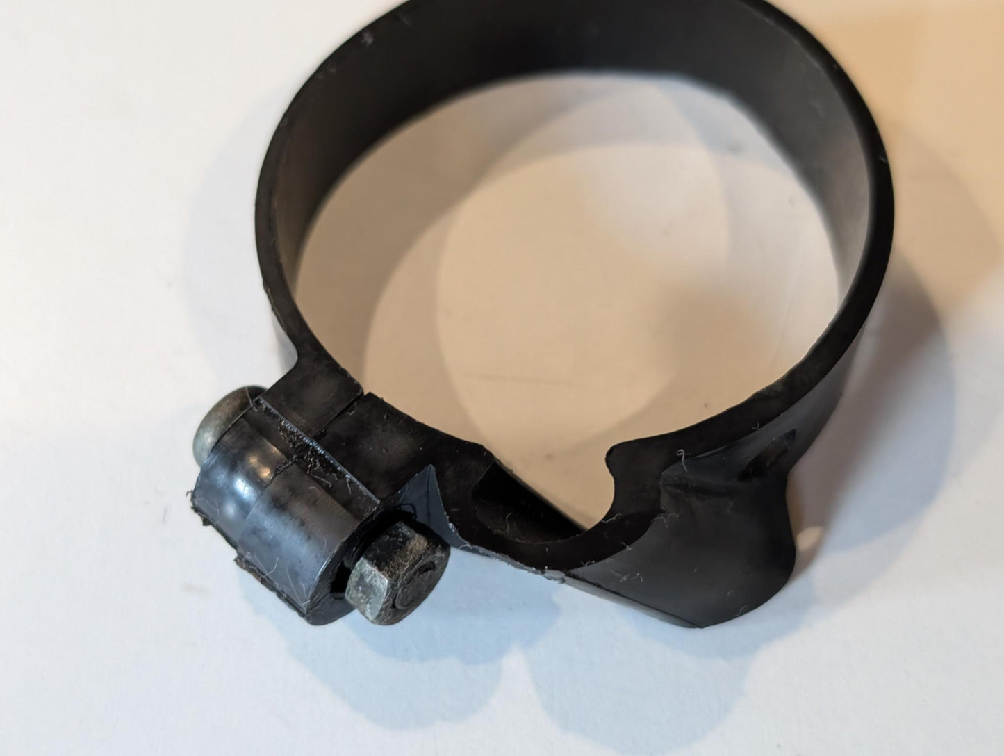 Yamaha XT600E 3TB 3UW Wellenführung Standrohr Halter Klemme Tachowelle, gebraucht