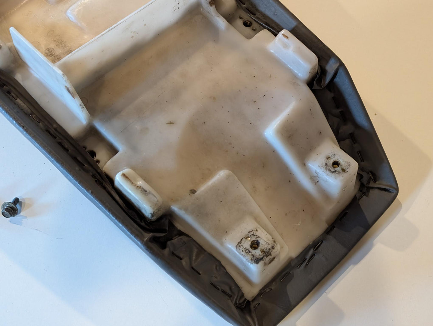 Yamaha XT600E 3TB 3UW Sitzbank grau 3TB-24770, gebraucht