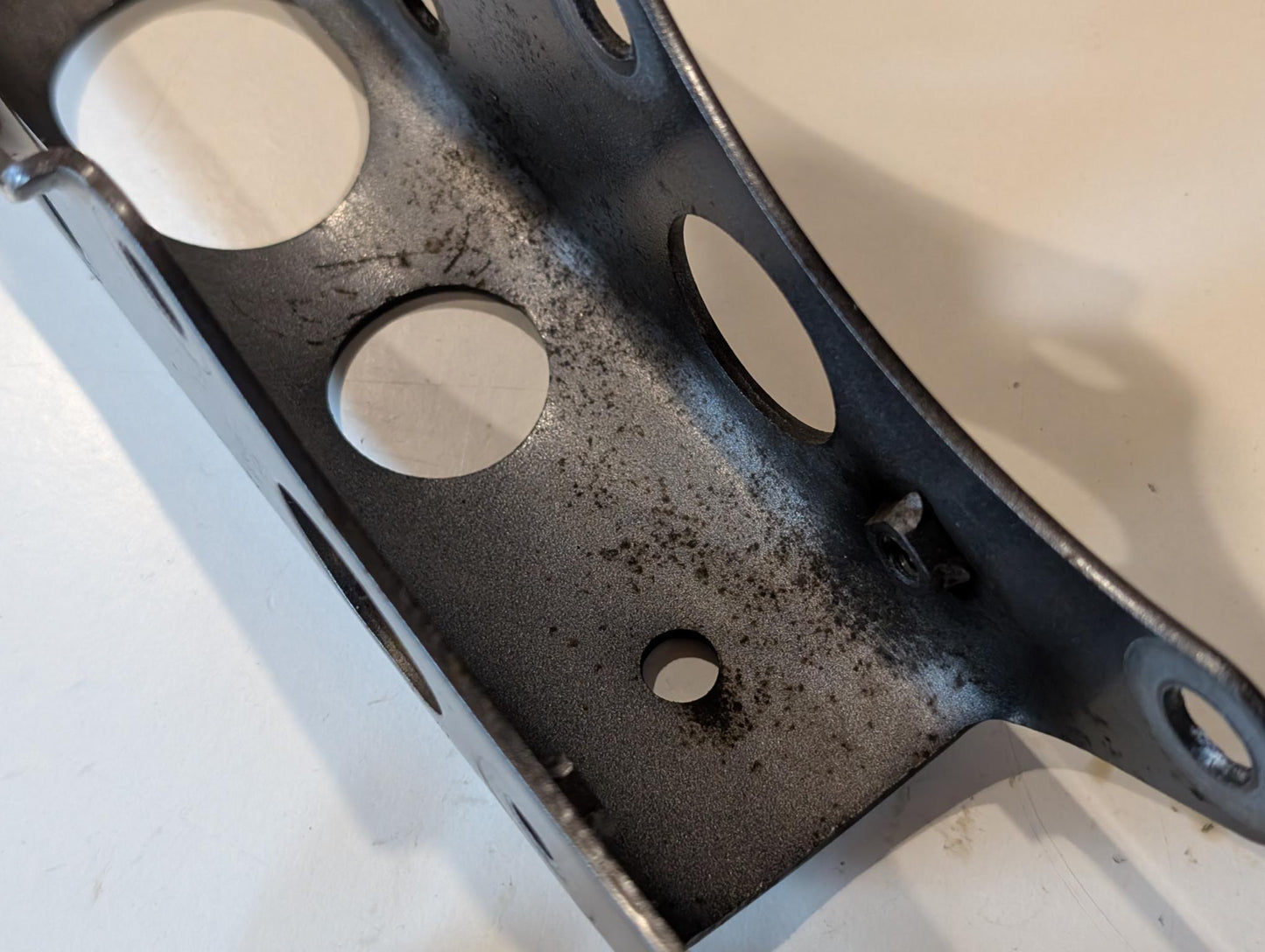 Yamaha XT600E 3TB 3UW Motorhalter Motorstütze 3TB-21316-00 mit Schrauben 90105-10286, gebraucht