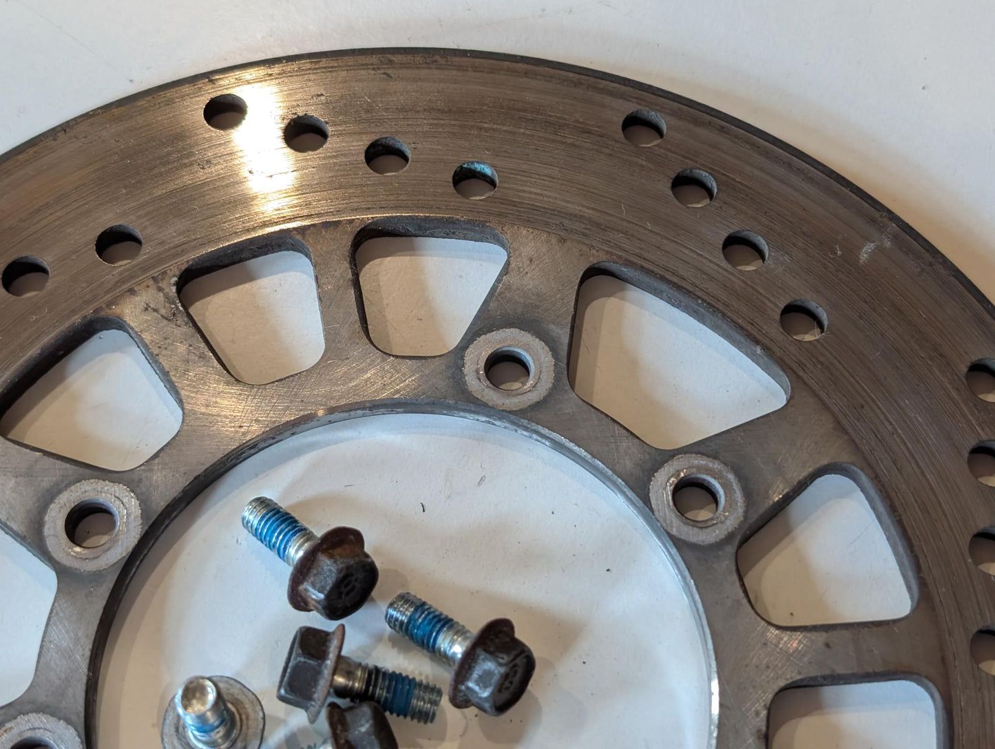 Yamaha XT600E 3TB 3UW Bremsscheibe Hinterad mit Schrauben, gebraucht